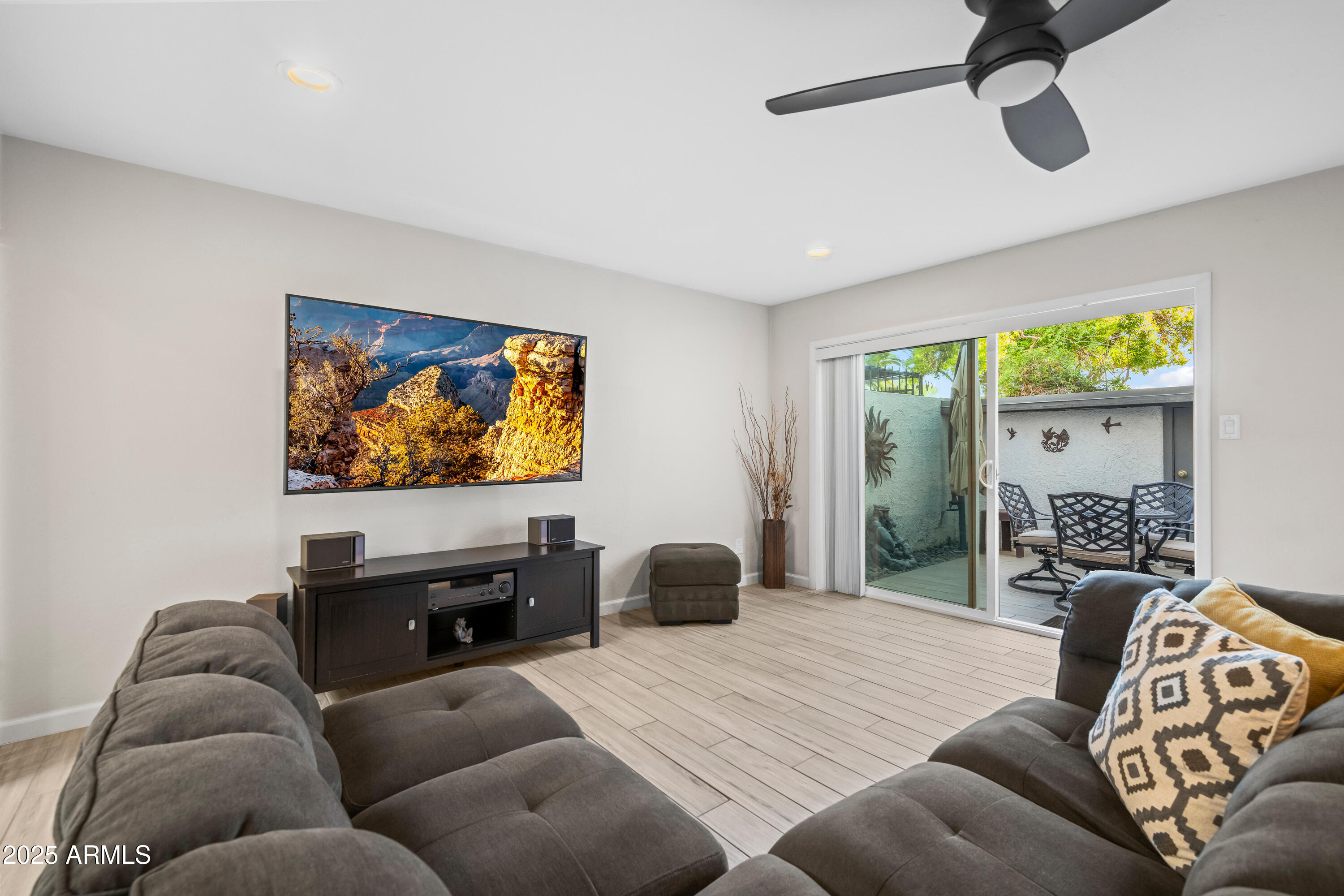 Scottsdale, Arizona 85251, United States, 1 Bedroom Bedrooms, ,1 BathroomBathrooms,Residential,Active,237527