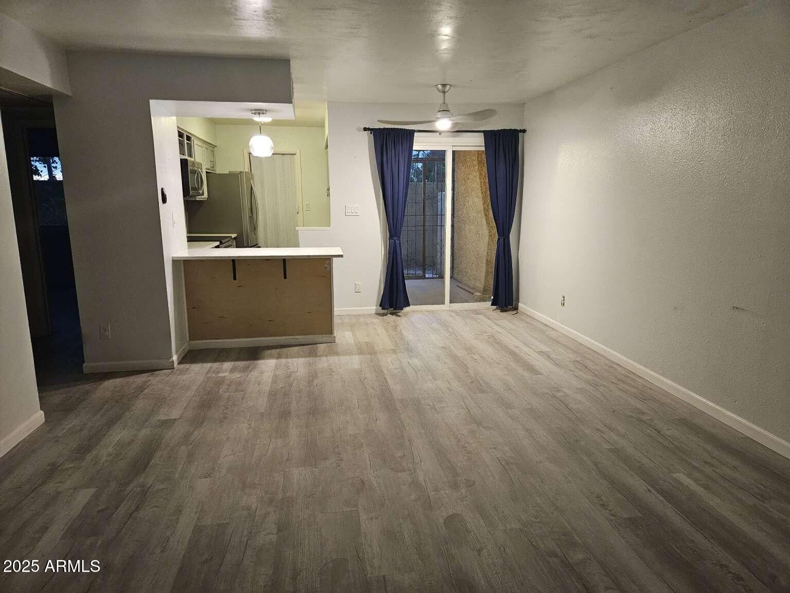 2220 W DORA Street 114
