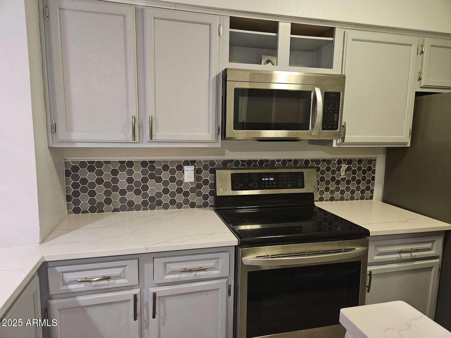 2220 W DORA Street 114
