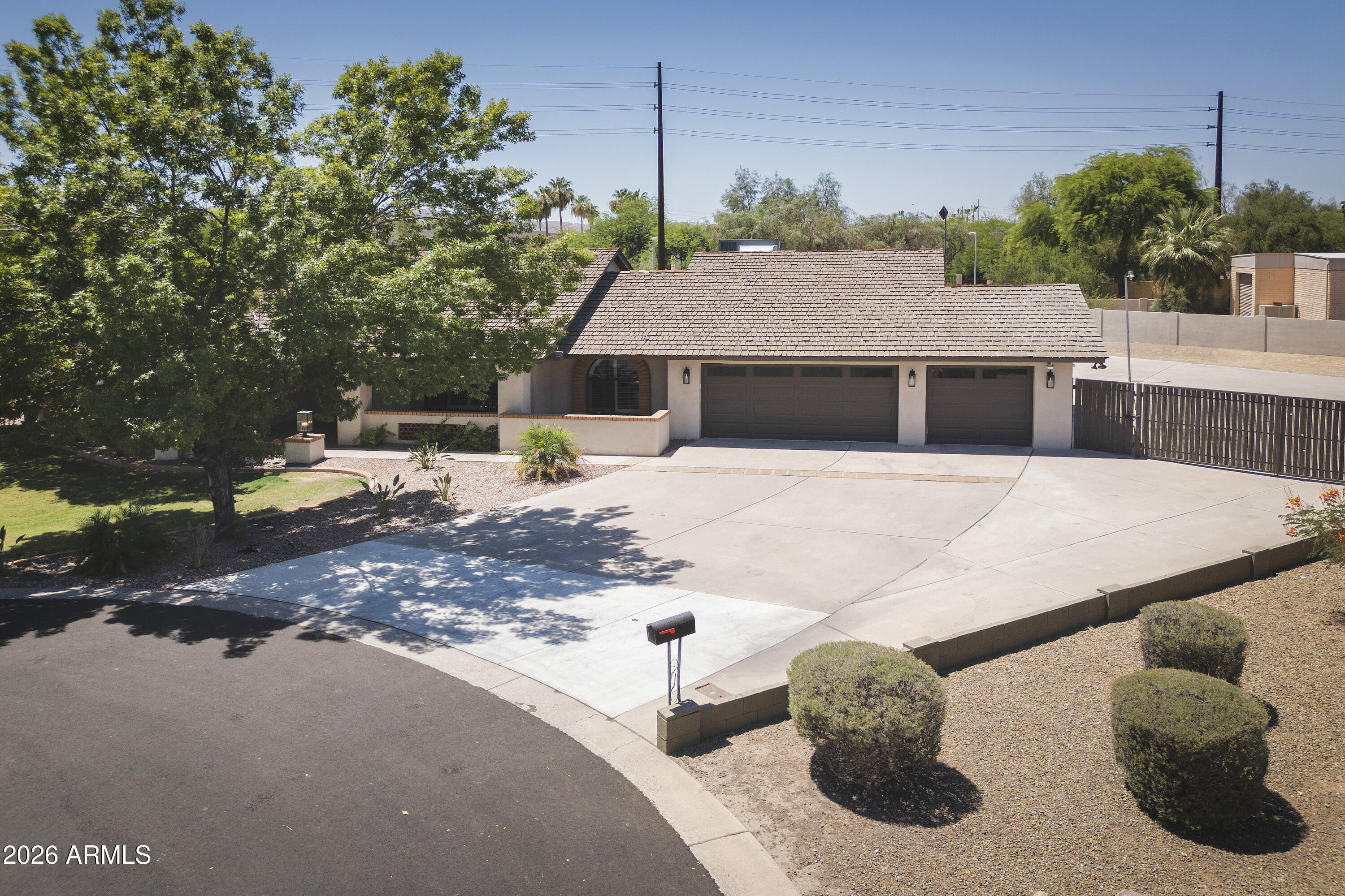 226 W RANCH Road