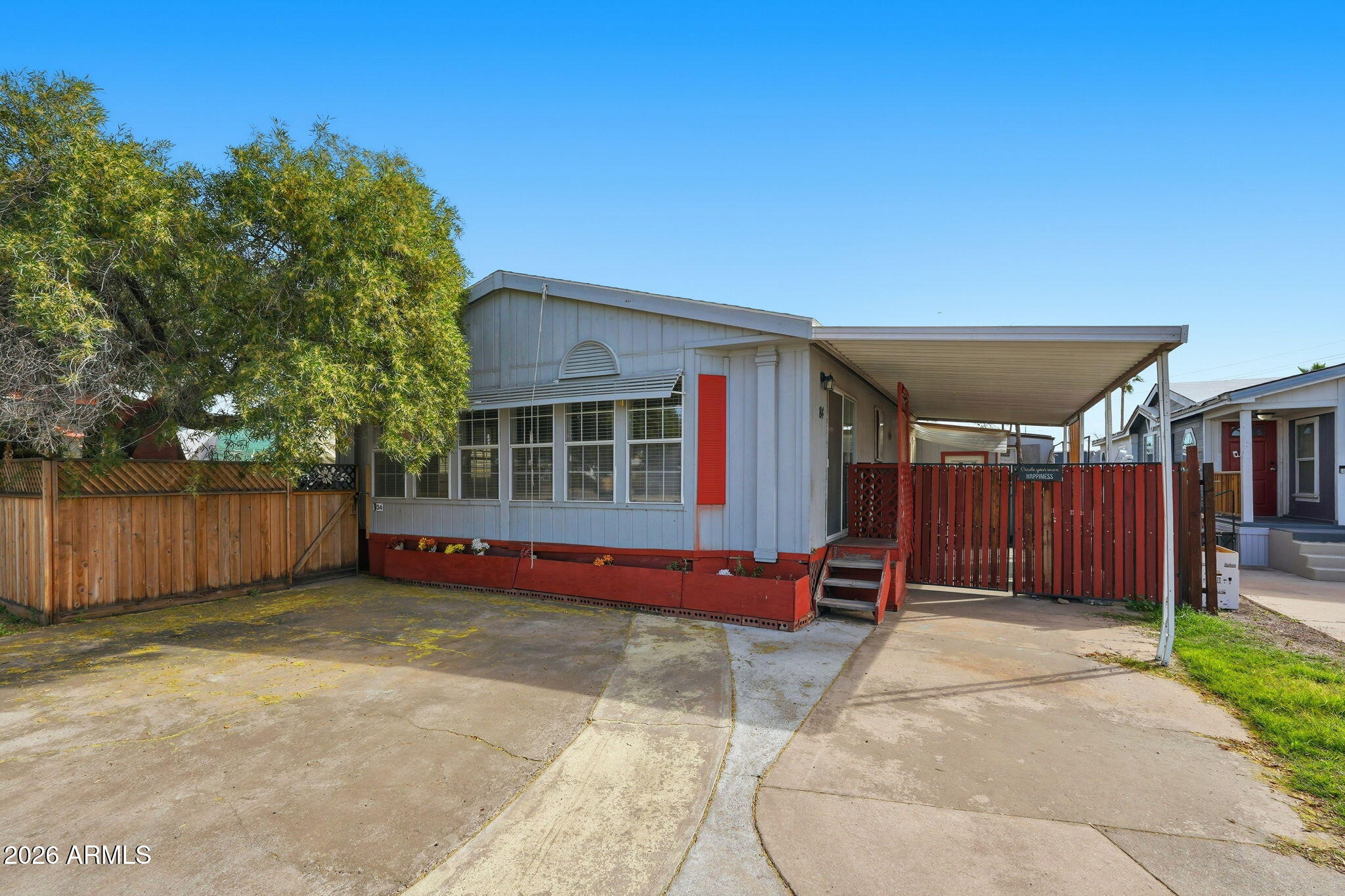 7660 E MCKELLIPS Road 84