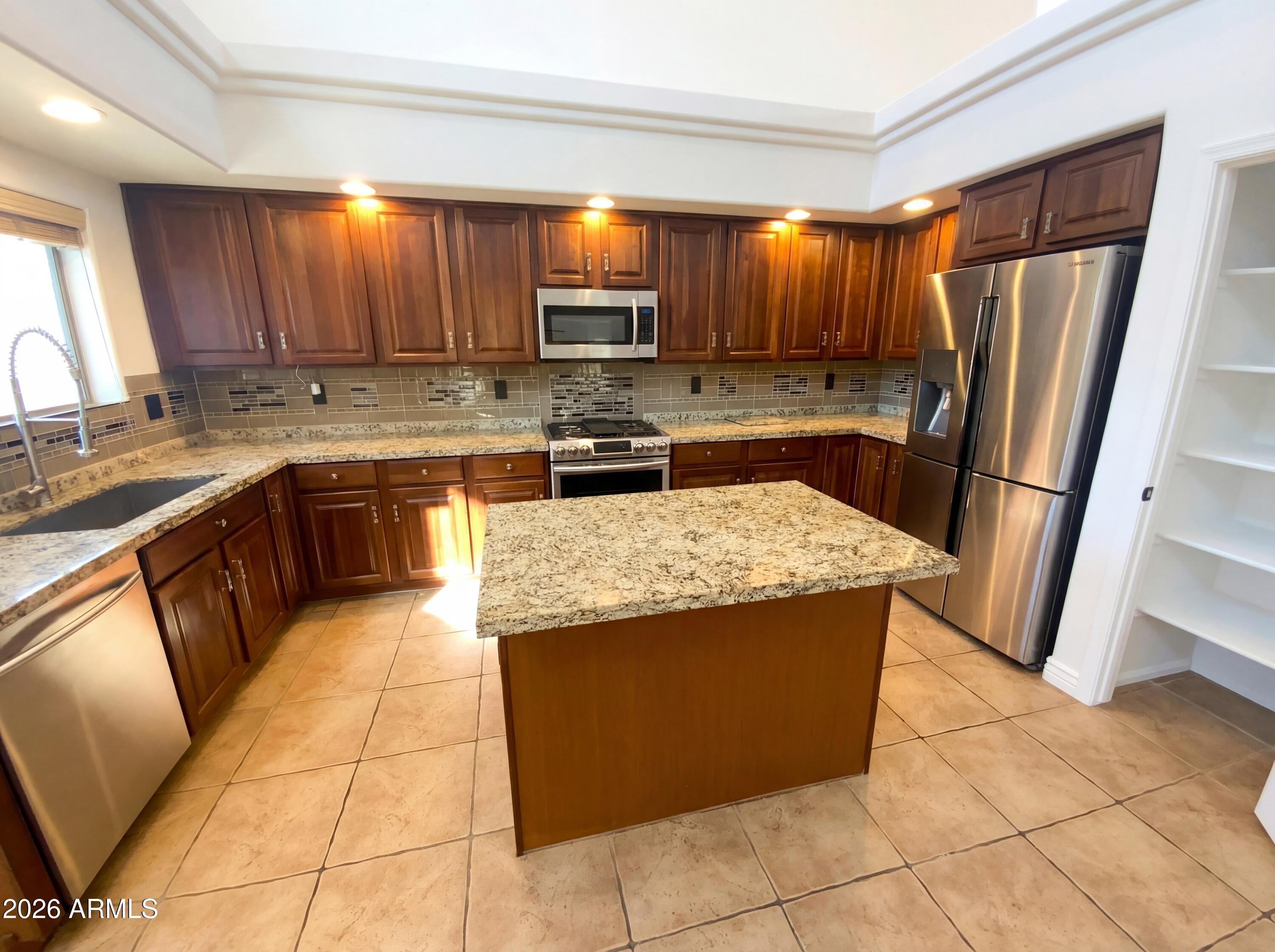 14961 W POINSETTIA Drive