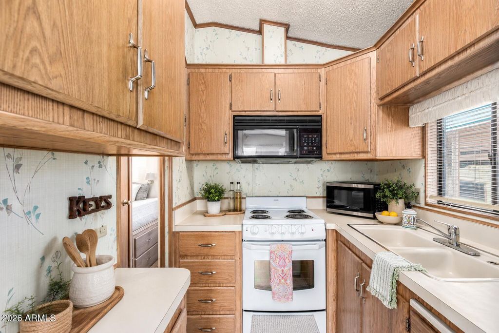 Photo of 124 Kaolin Drive, Apache Junction, AZ 85119 (MLS # 6954922)