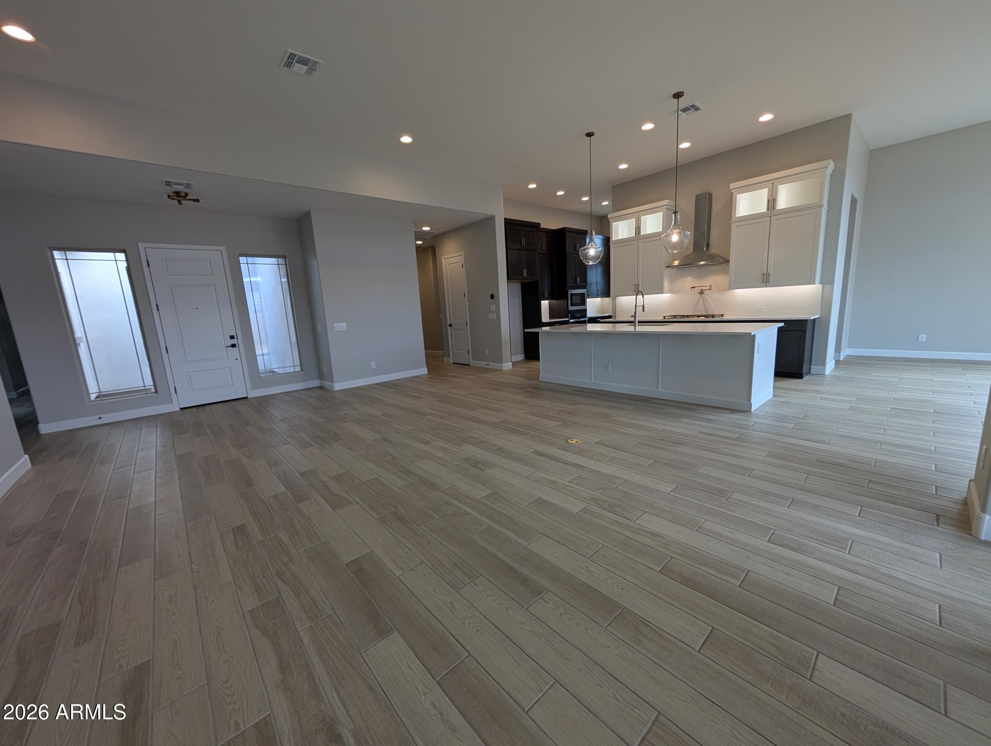 2892 E PICUAL Avenue