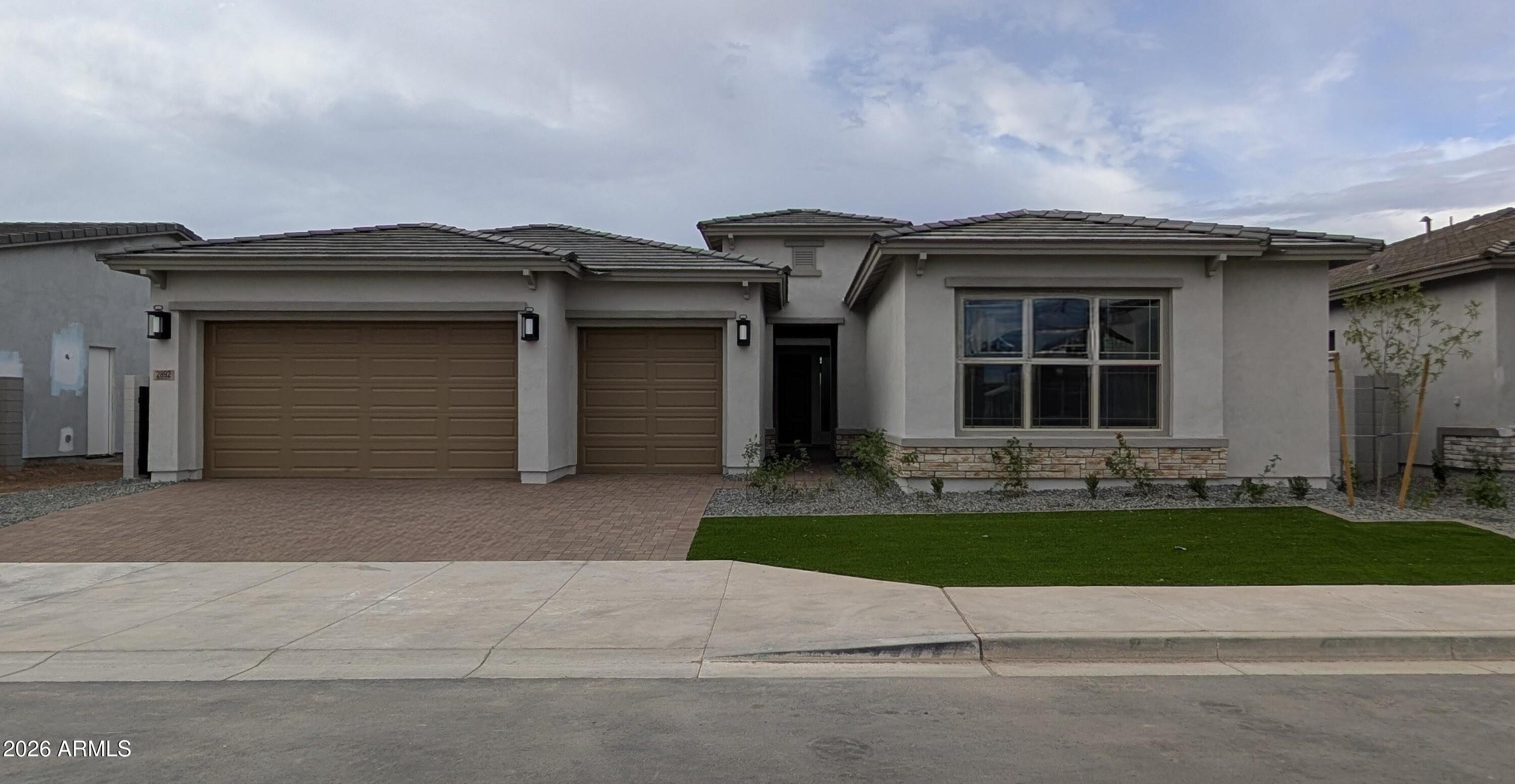 2892 E PICUAL Avenue