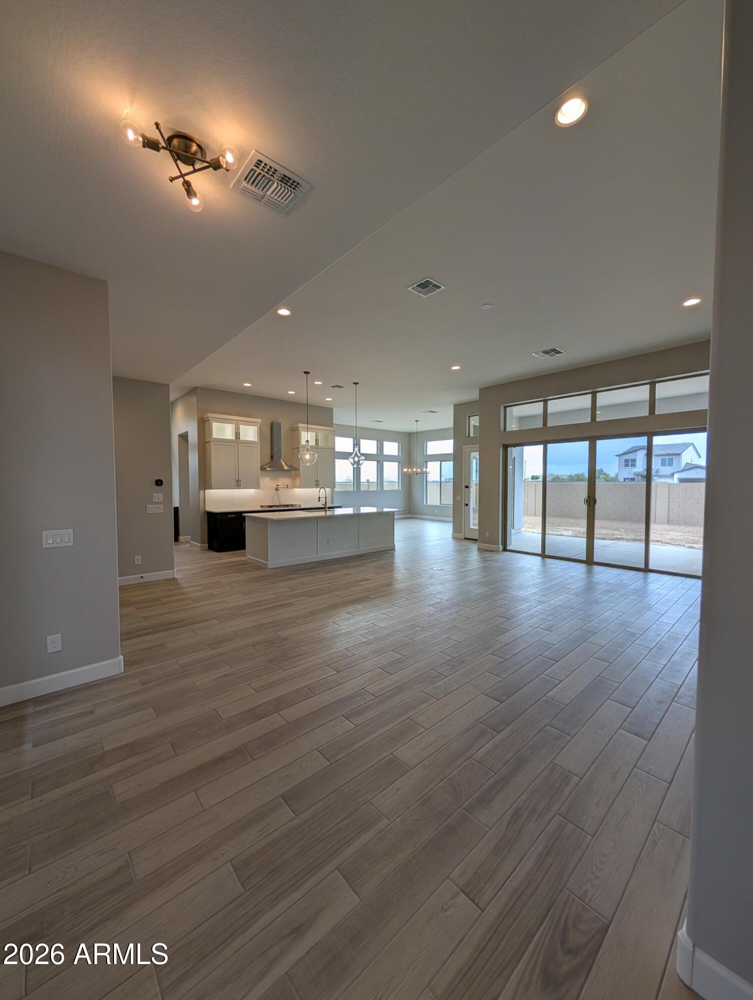 2892 E PICUAL Avenue