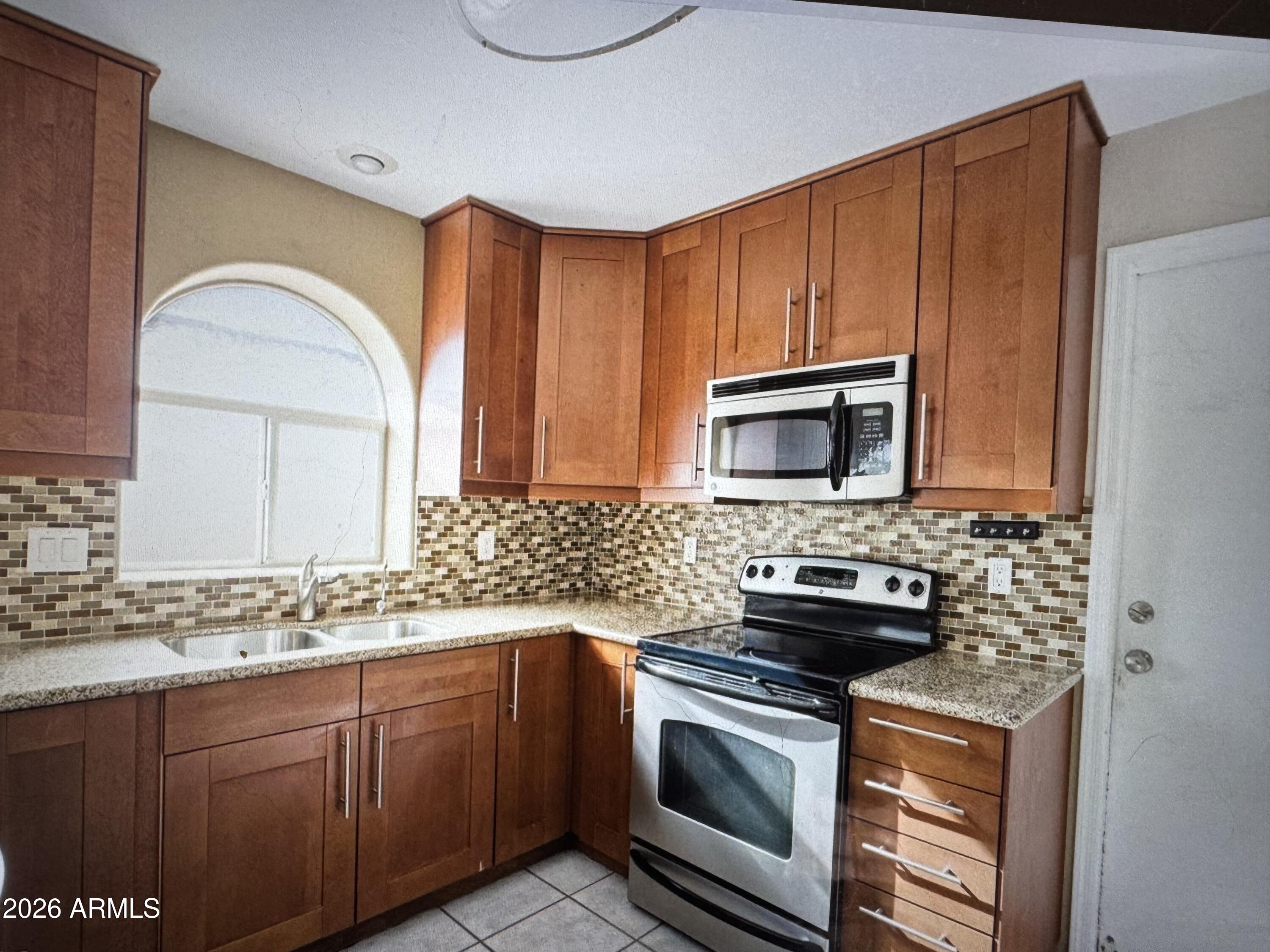 19519 N 53rd Drive
