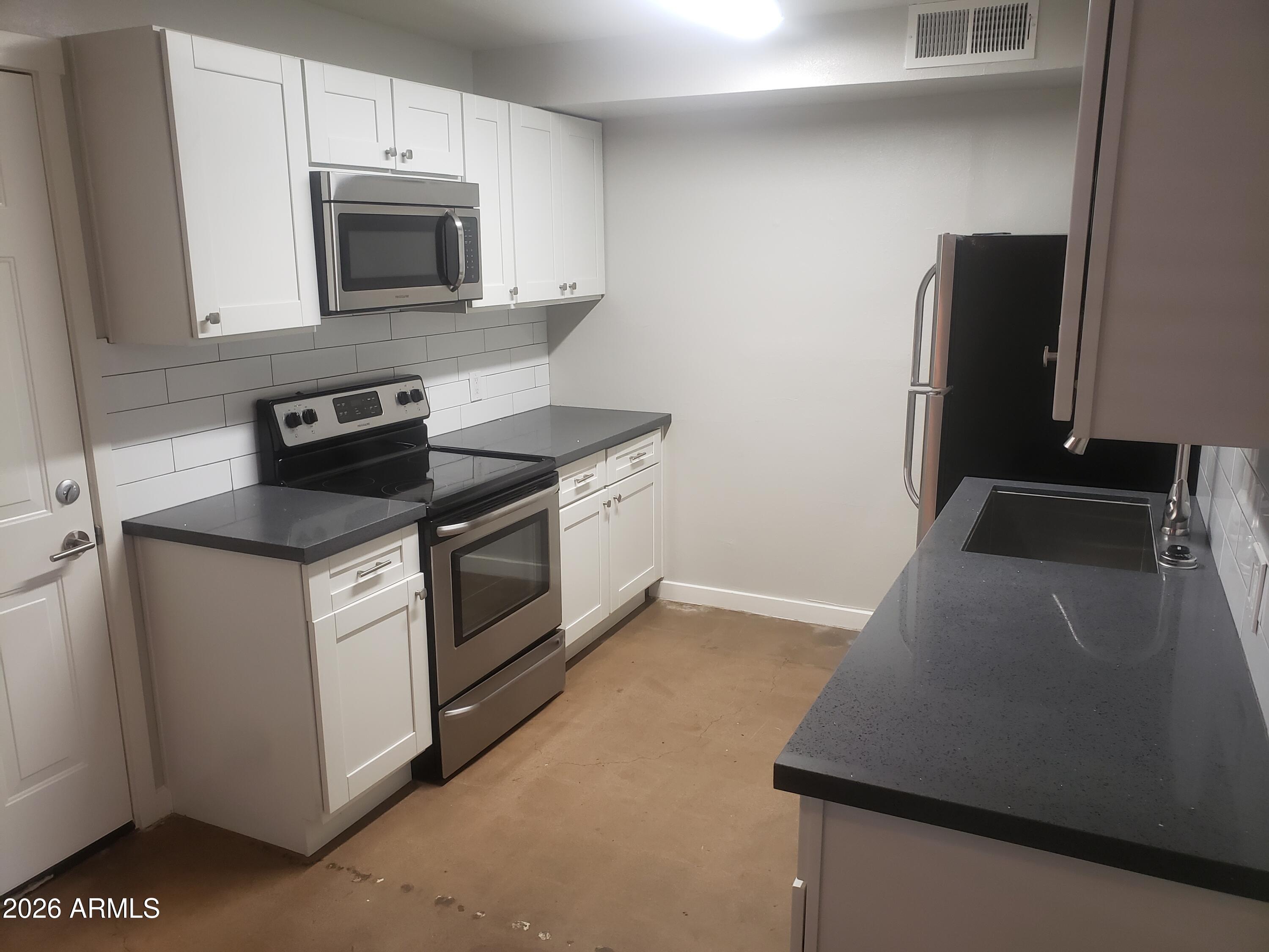 324 W Pasadena Avenue 4A