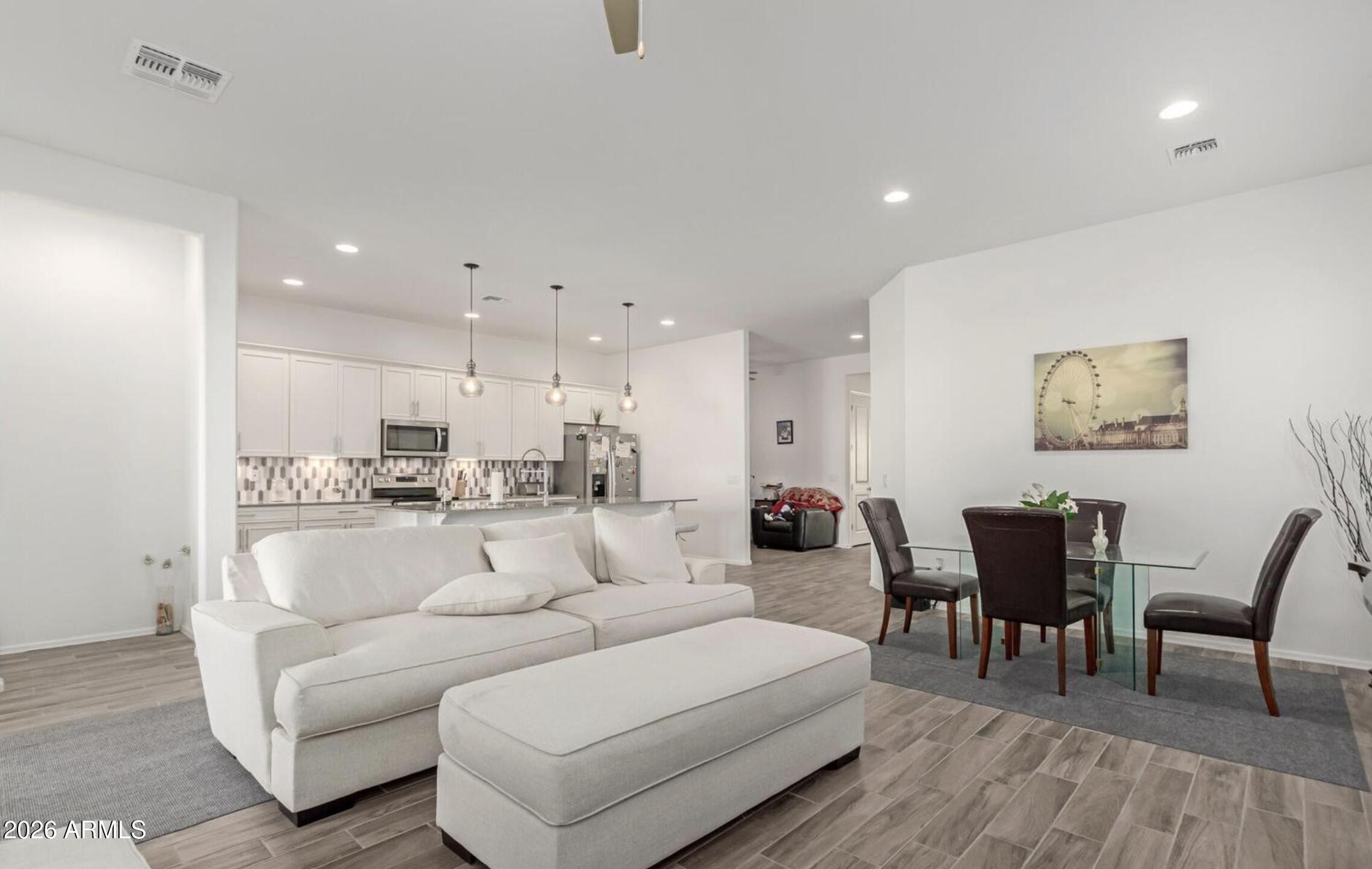 12356 W DAVIS Lane