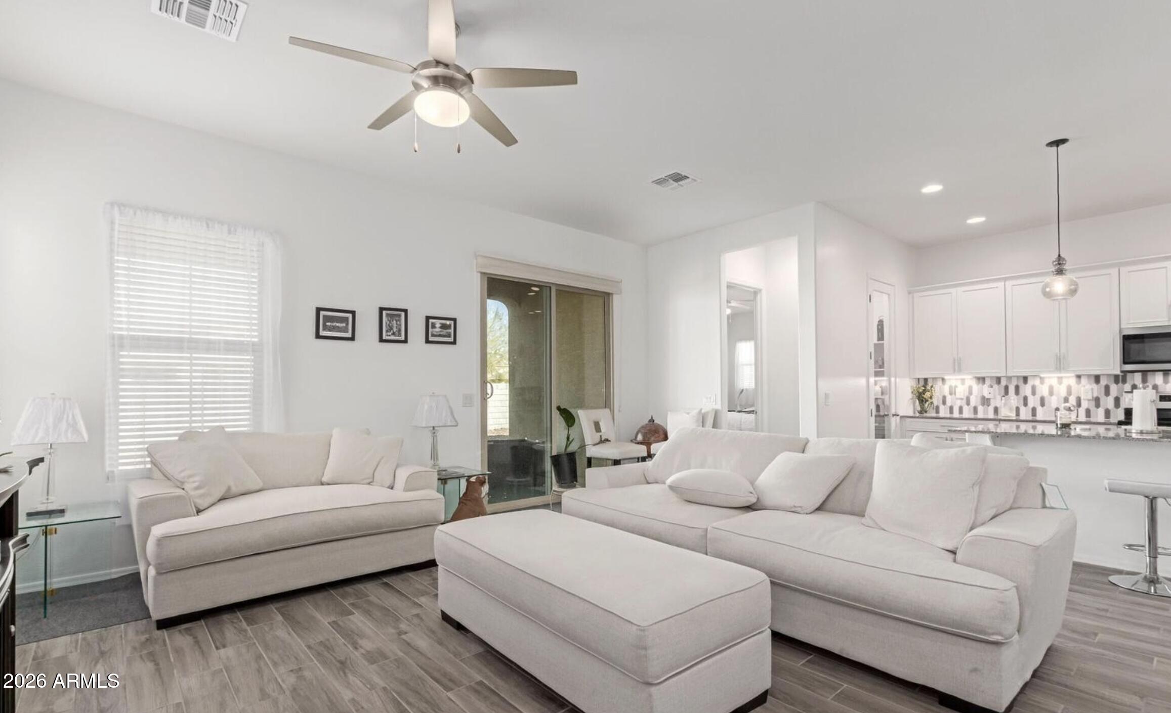 12356 W DAVIS Lane