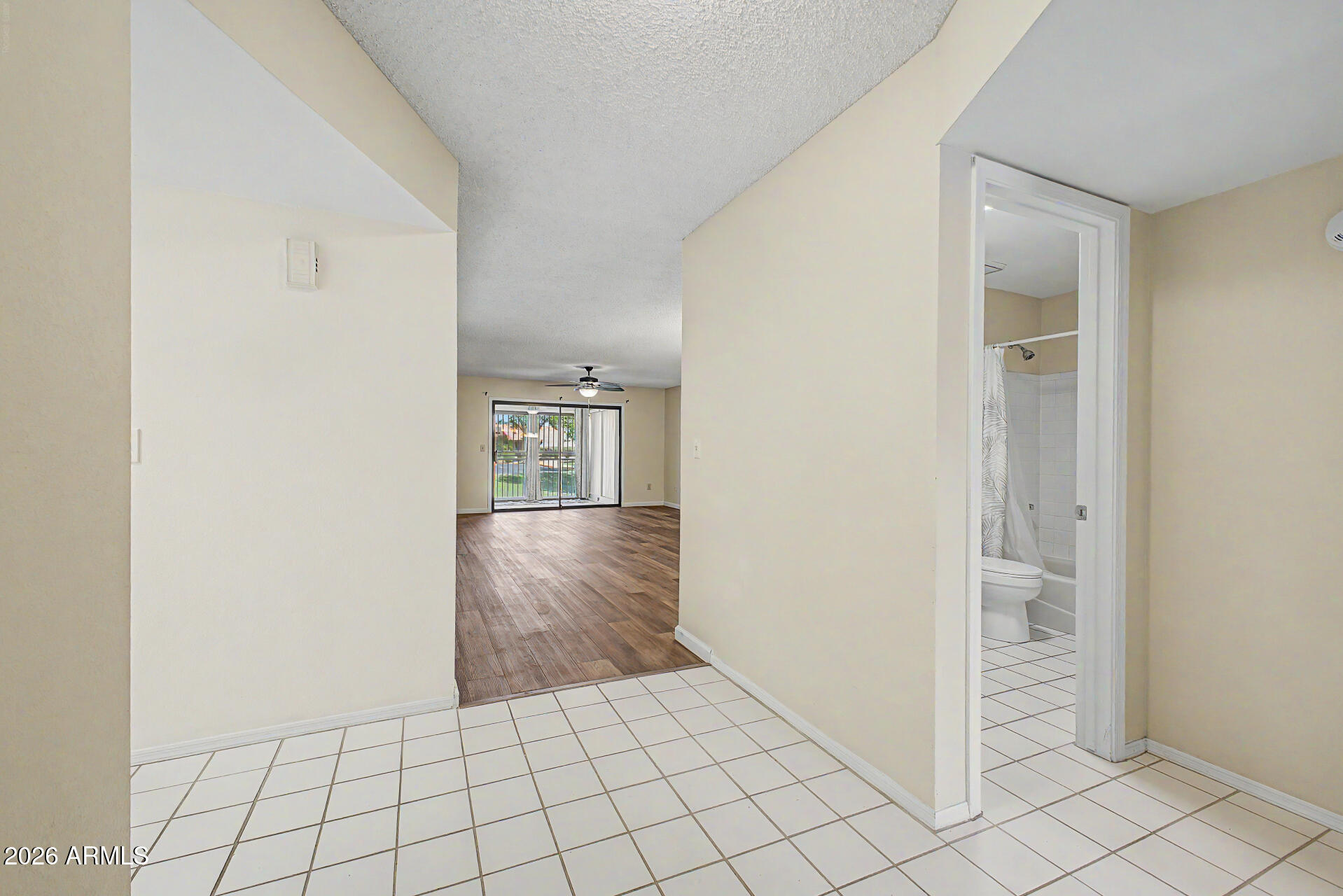1021 S GREENFIELD Road 1198