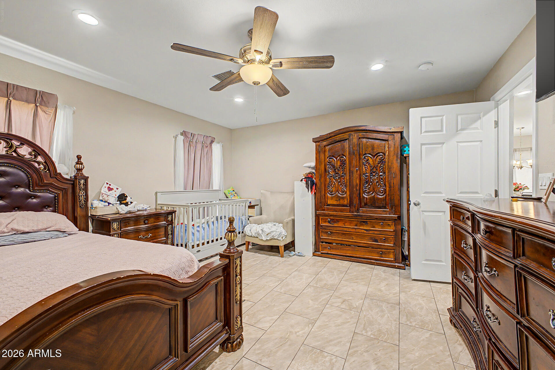 NORTH WILLOW - Residential