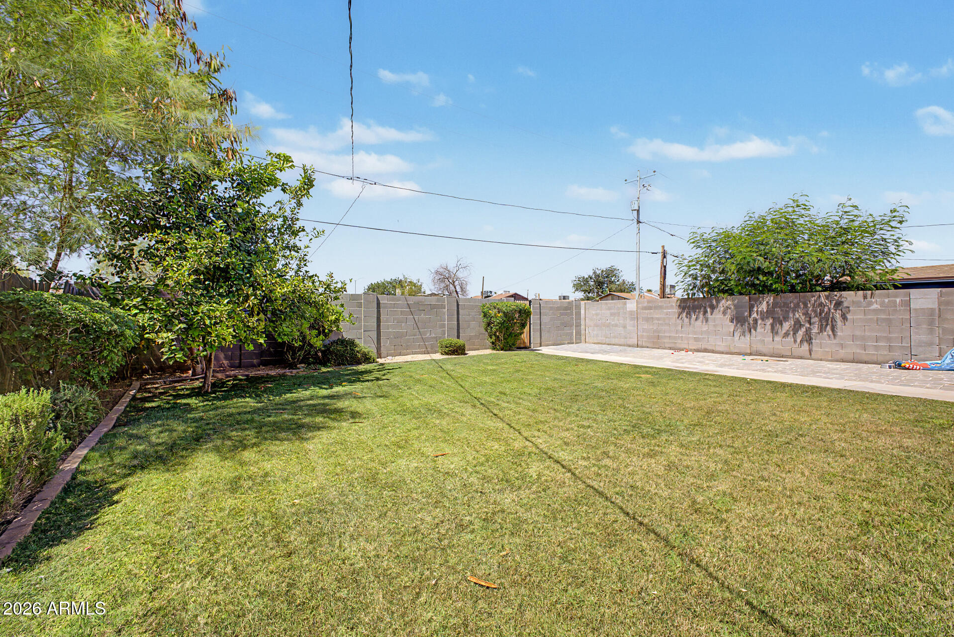 NORTH WILLOW - Residential