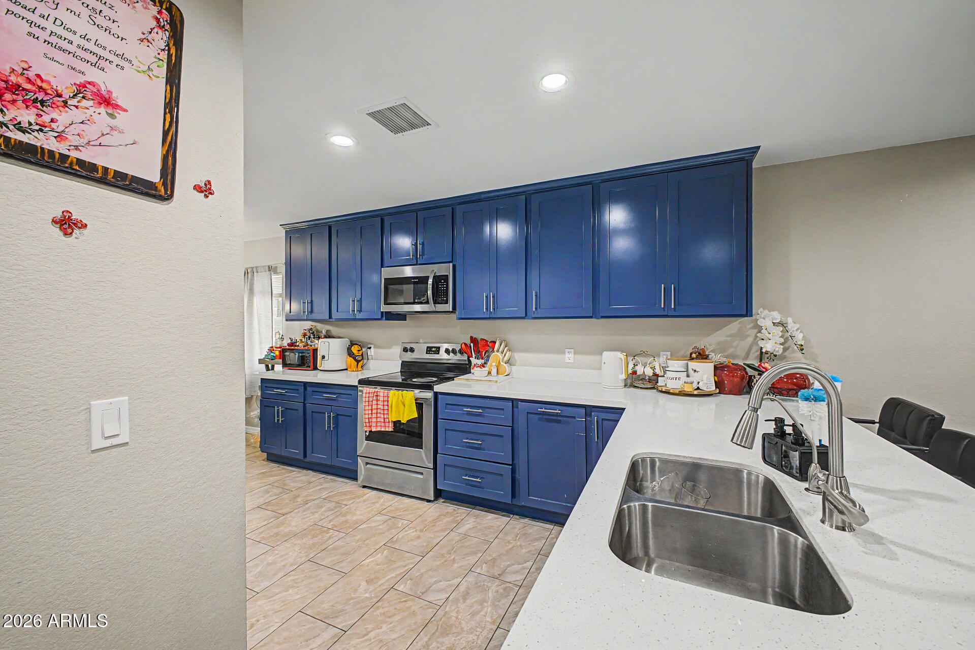 NORTH WILLOW - Residential