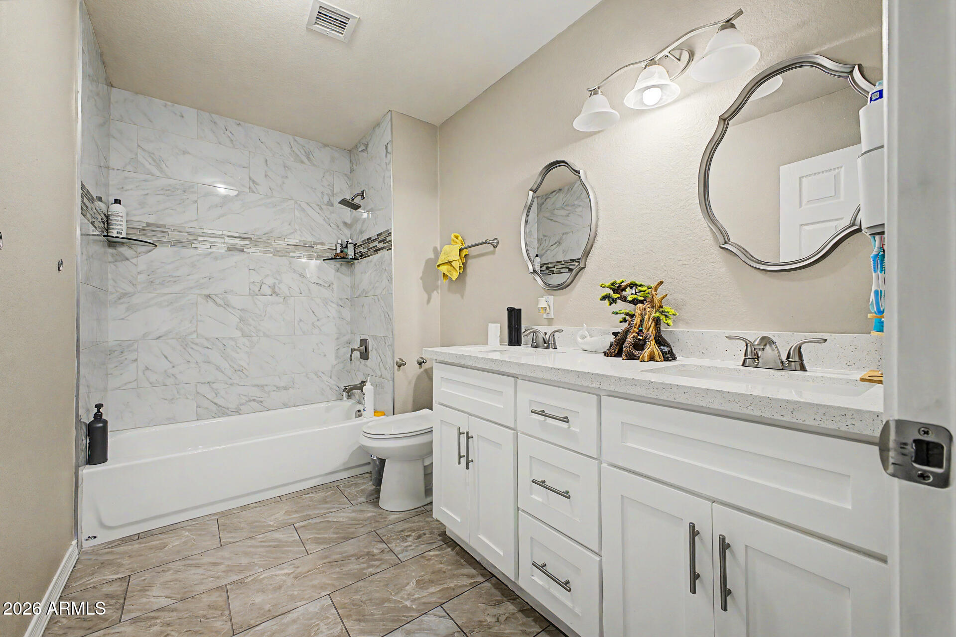 NORTH WILLOW - Residential