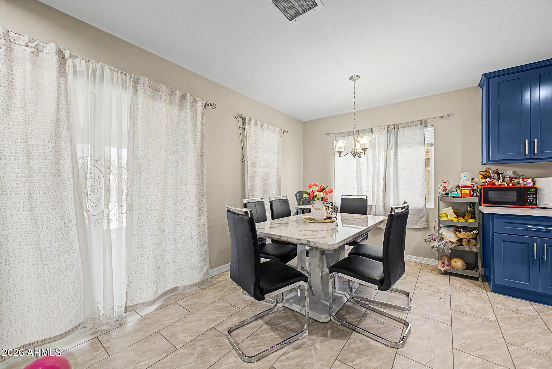 NORTH WILLOW - Residential