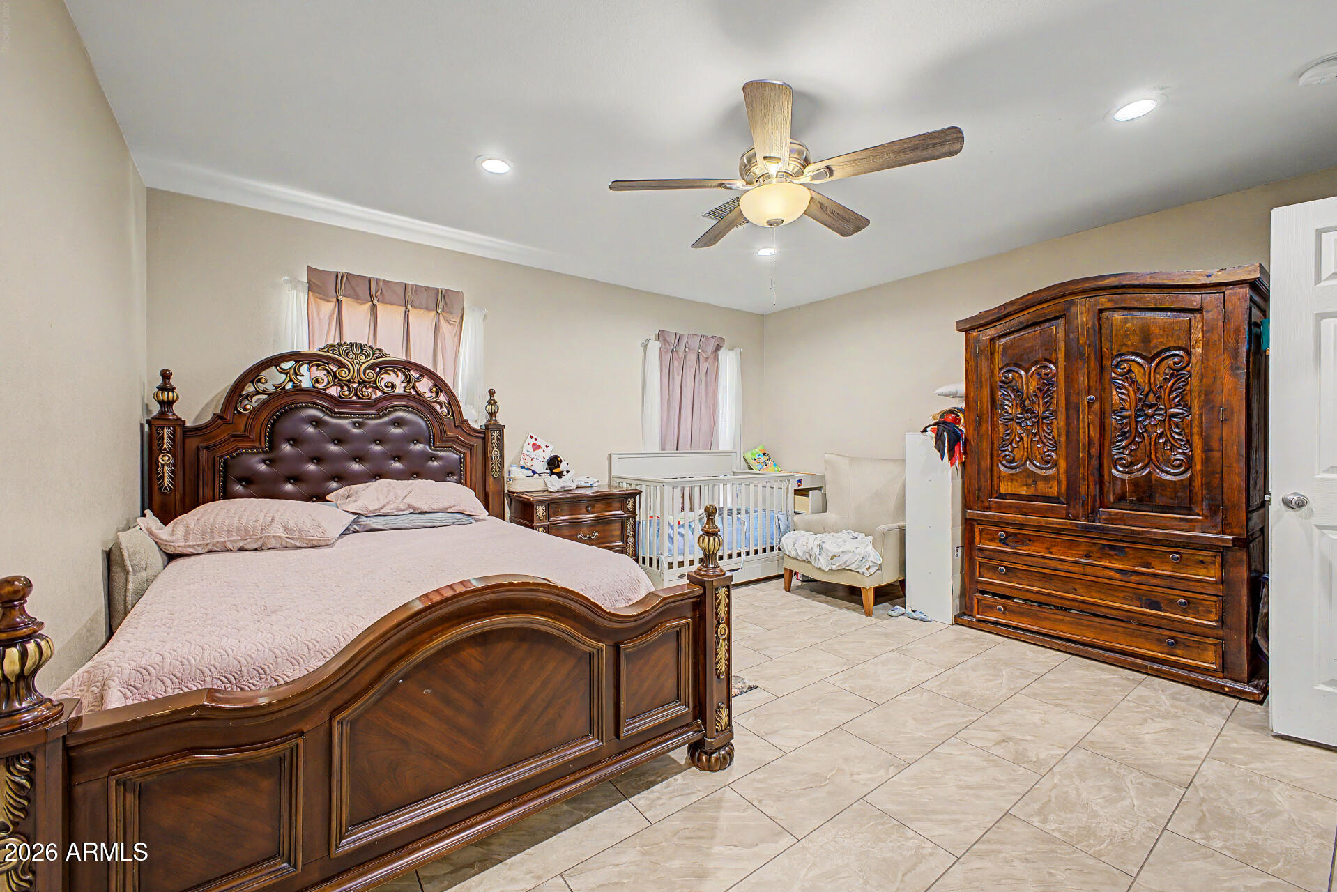 NORTH WILLOW - Residential
