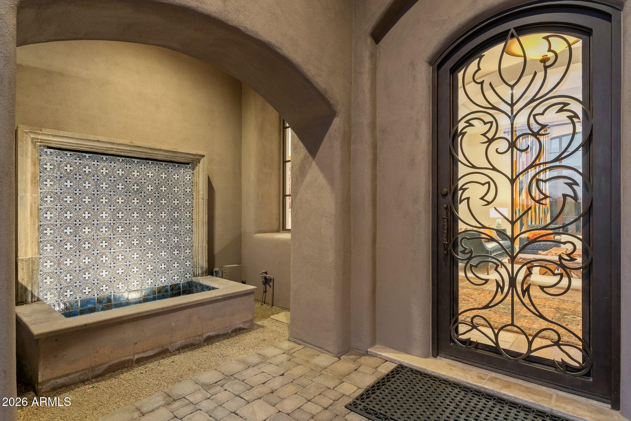 7502 E Whisper Rock Trail