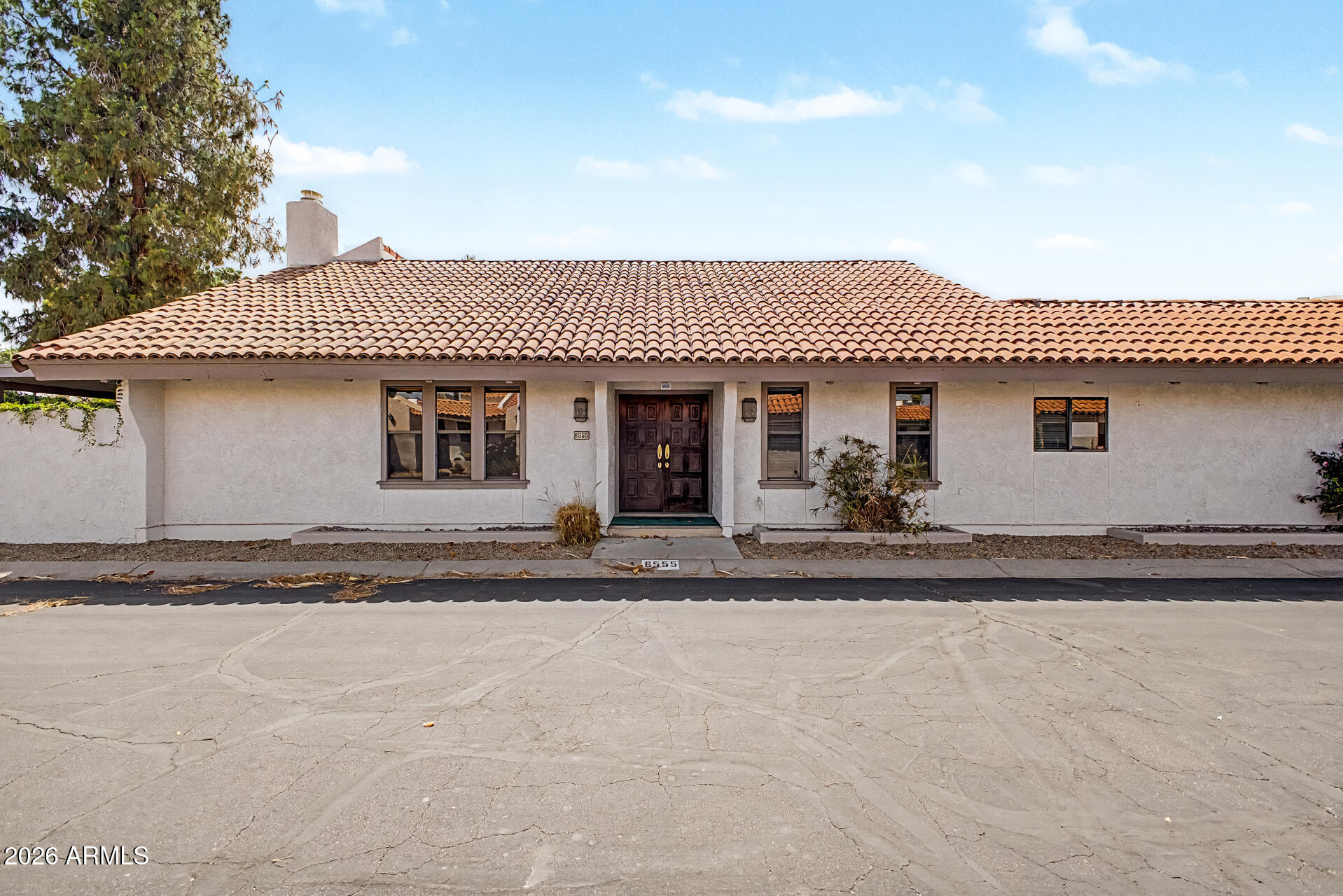 6555 N MARYLAND Circle