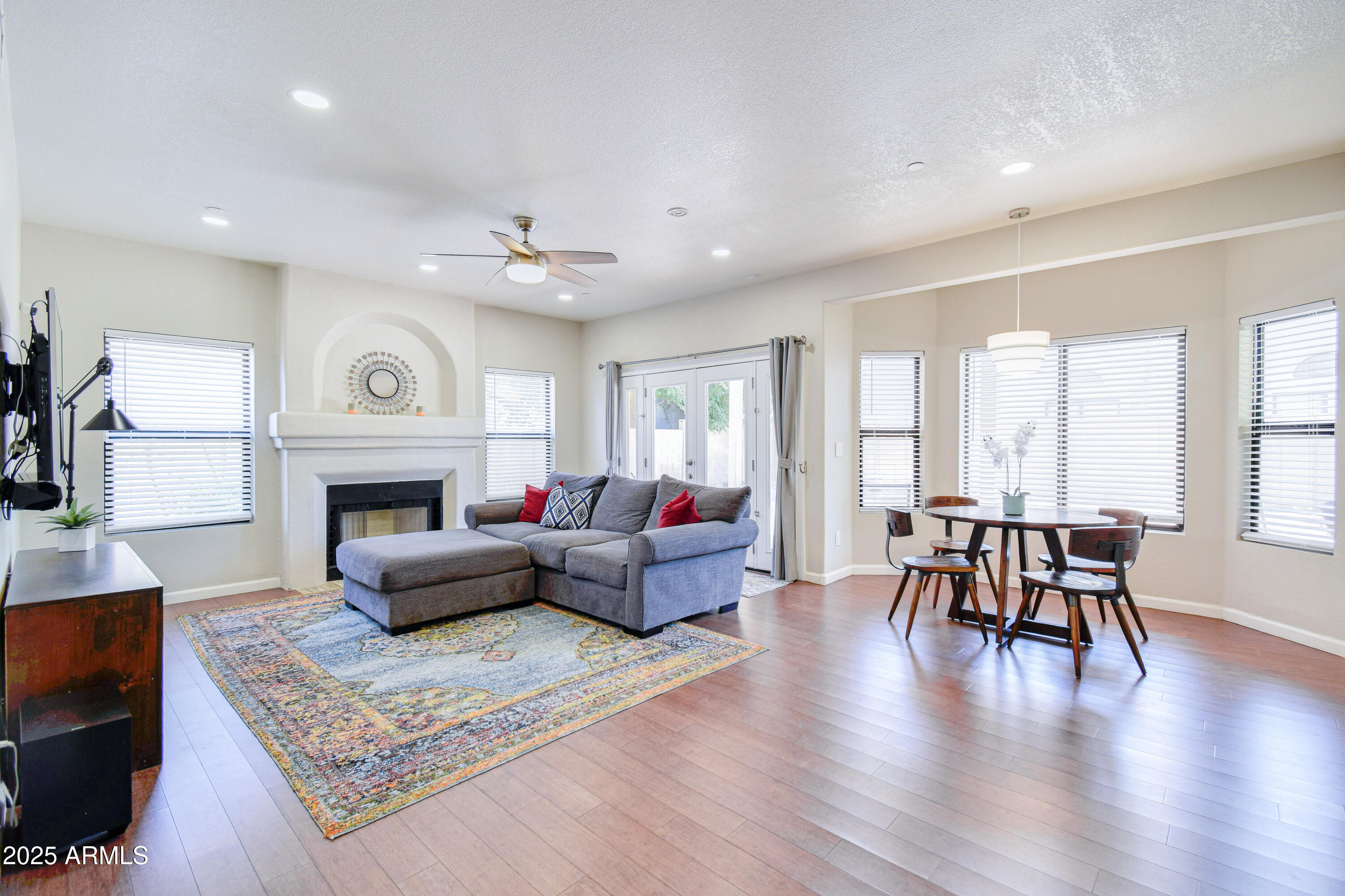 3921 W JASPER Drive