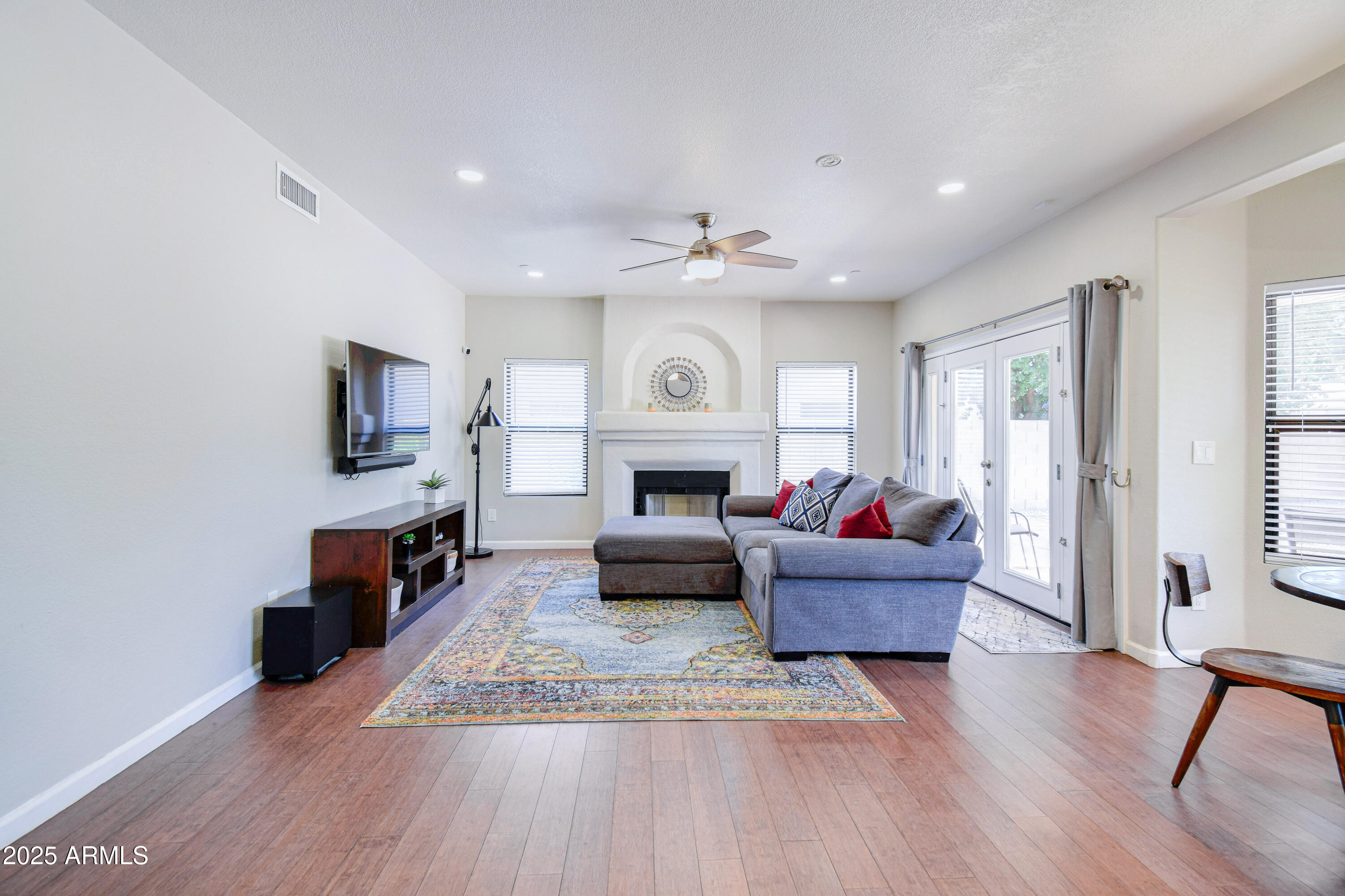 3921 W JASPER Drive