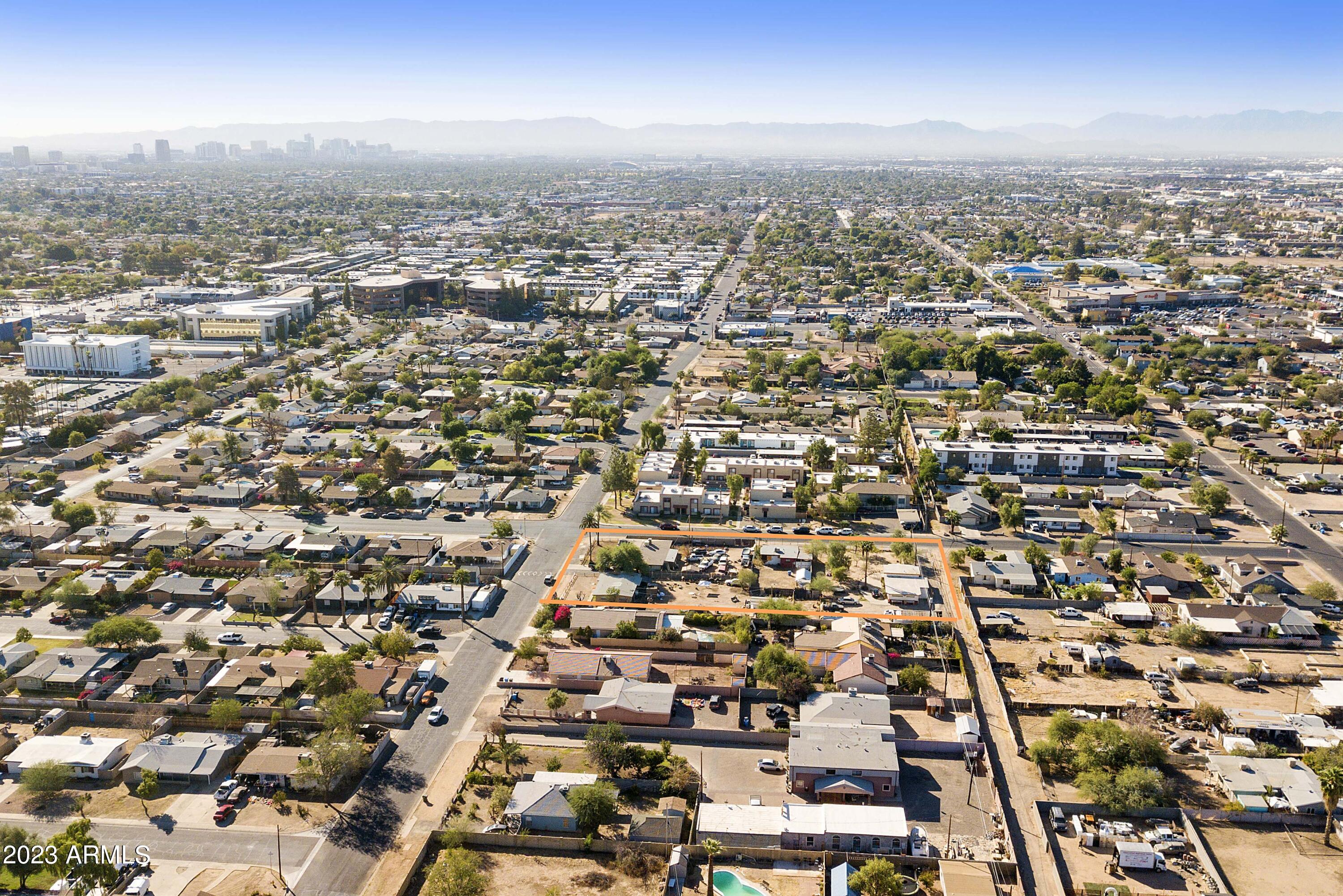 5202 N 21ST Avenue -
