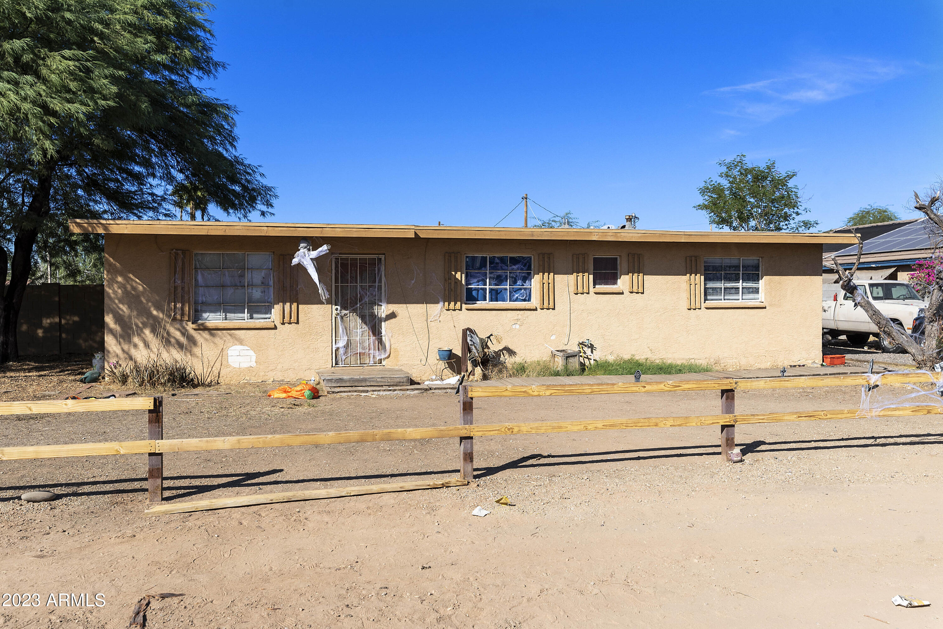 5202 N 21ST Avenue -