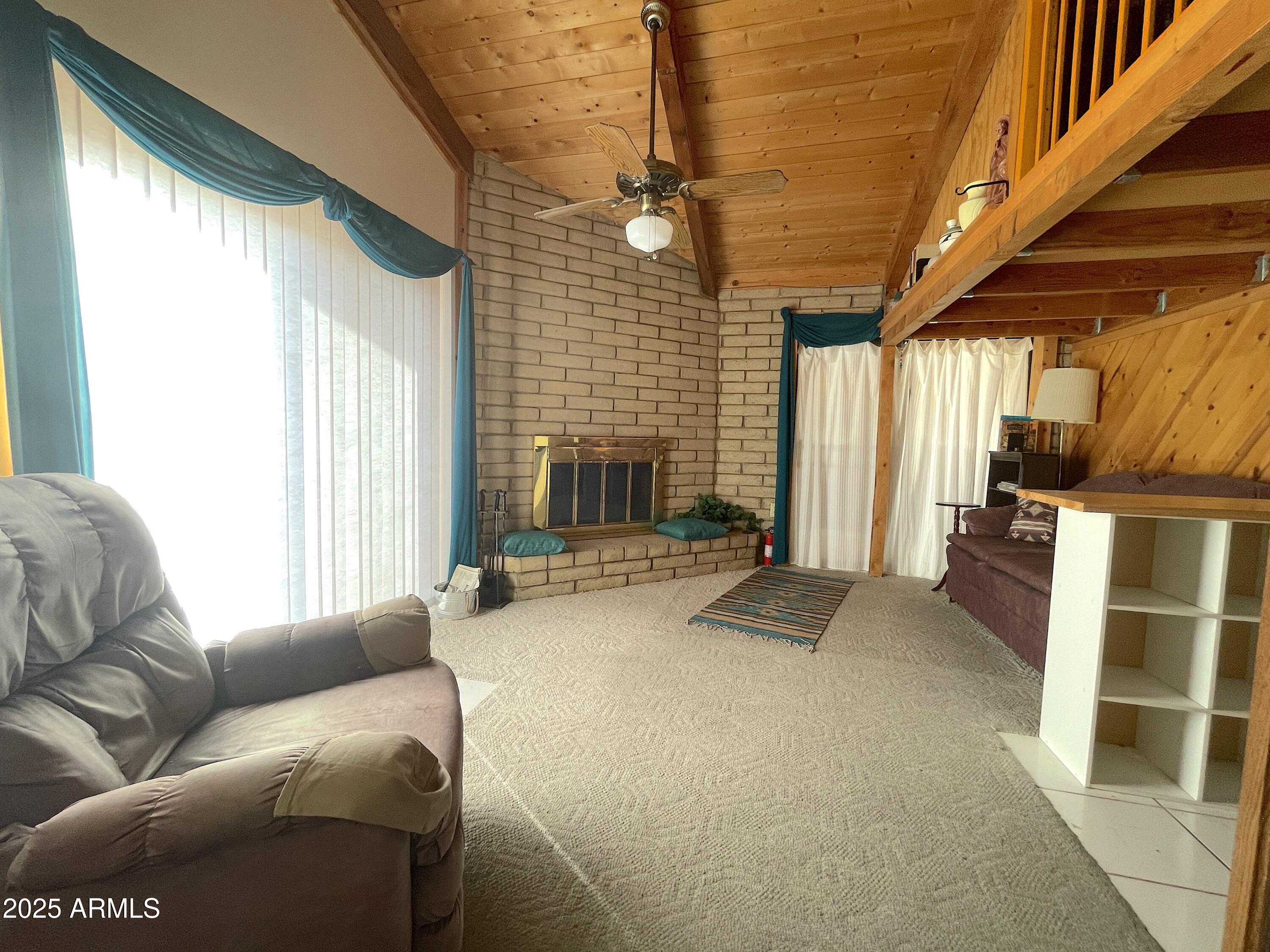 QUEEN VALLEY ESTATES UNIT SEVEN - Residential