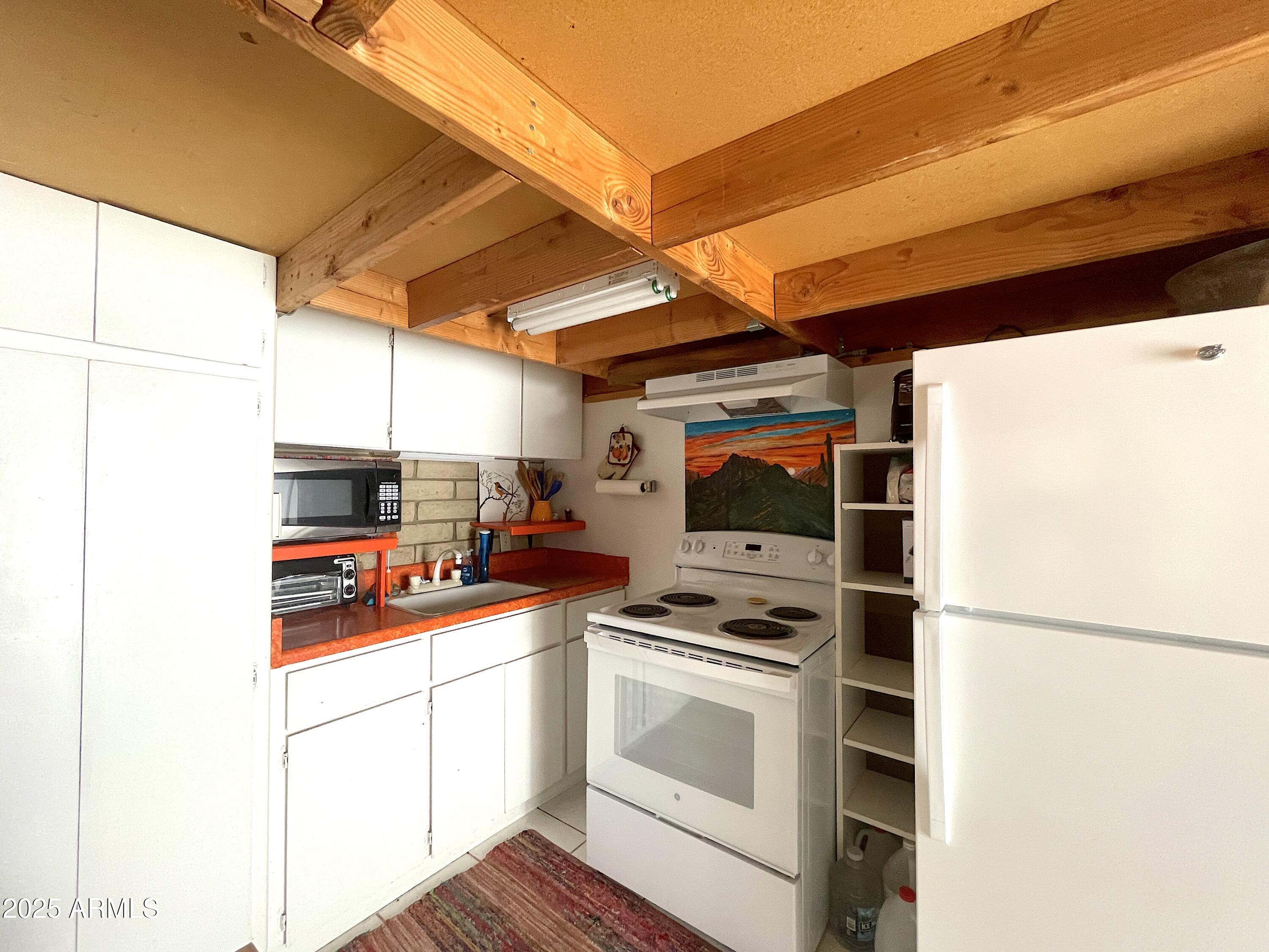 QUEEN VALLEY ESTATES UNIT SEVEN - Residential