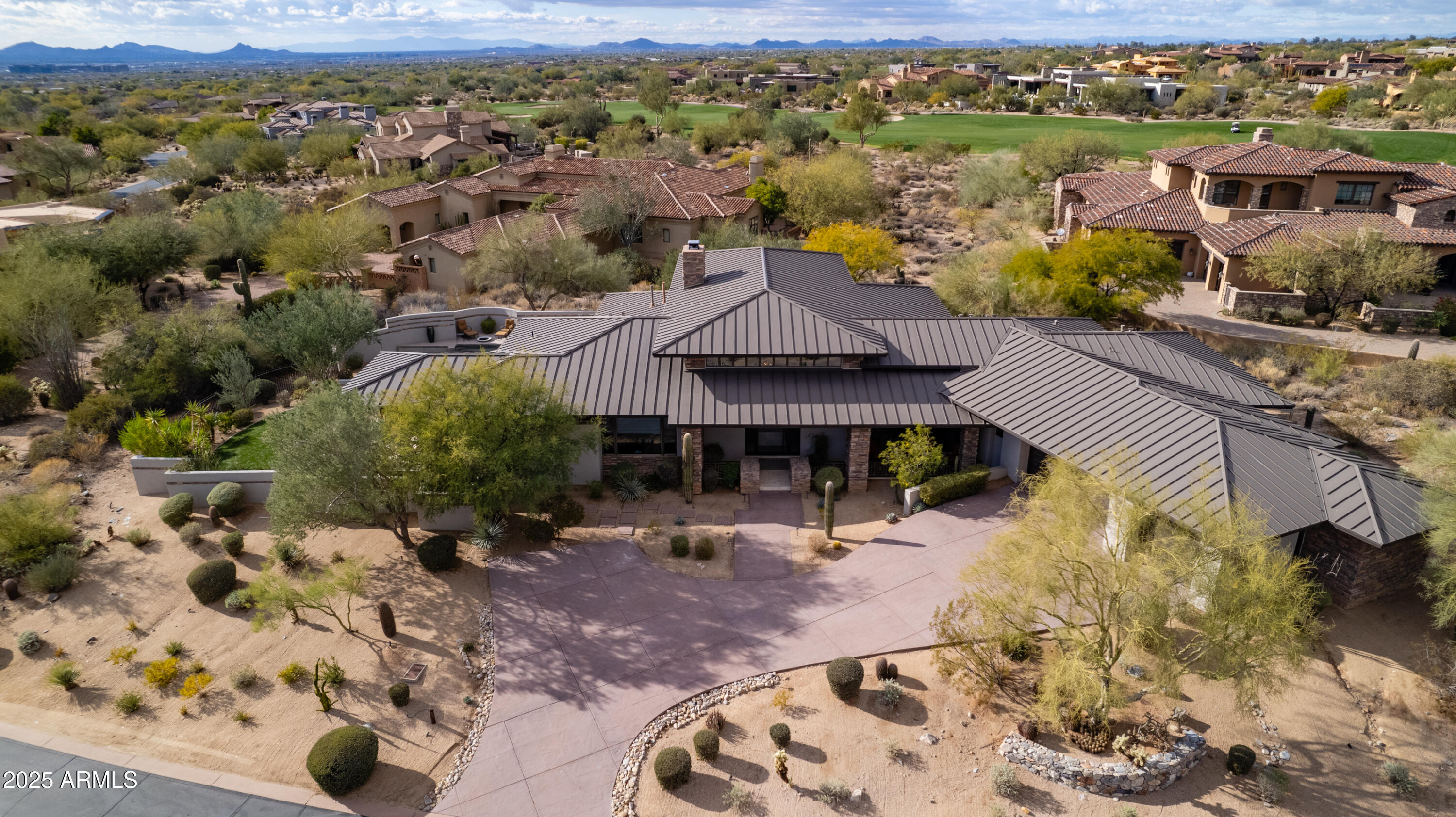 9810 E THOMPSON PEAK Parkway 807