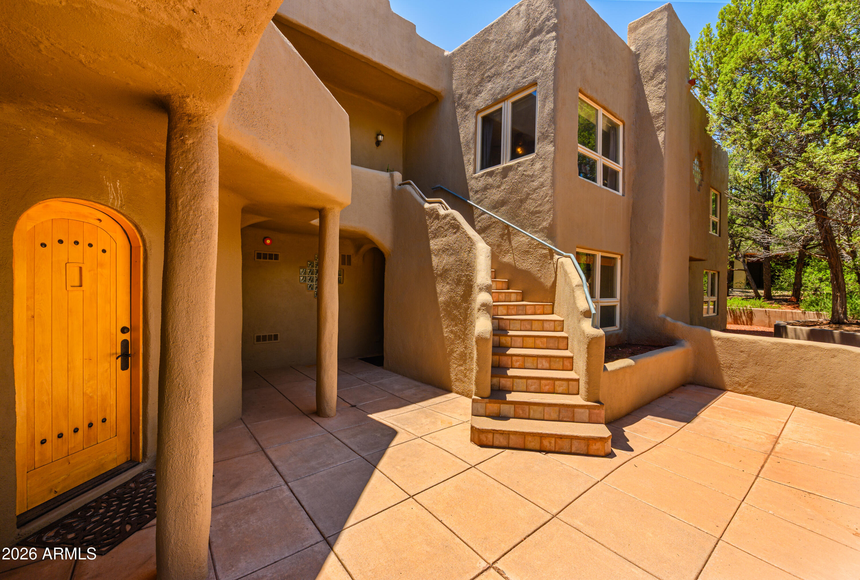 385 FOOTHILLS SOUTH Drive