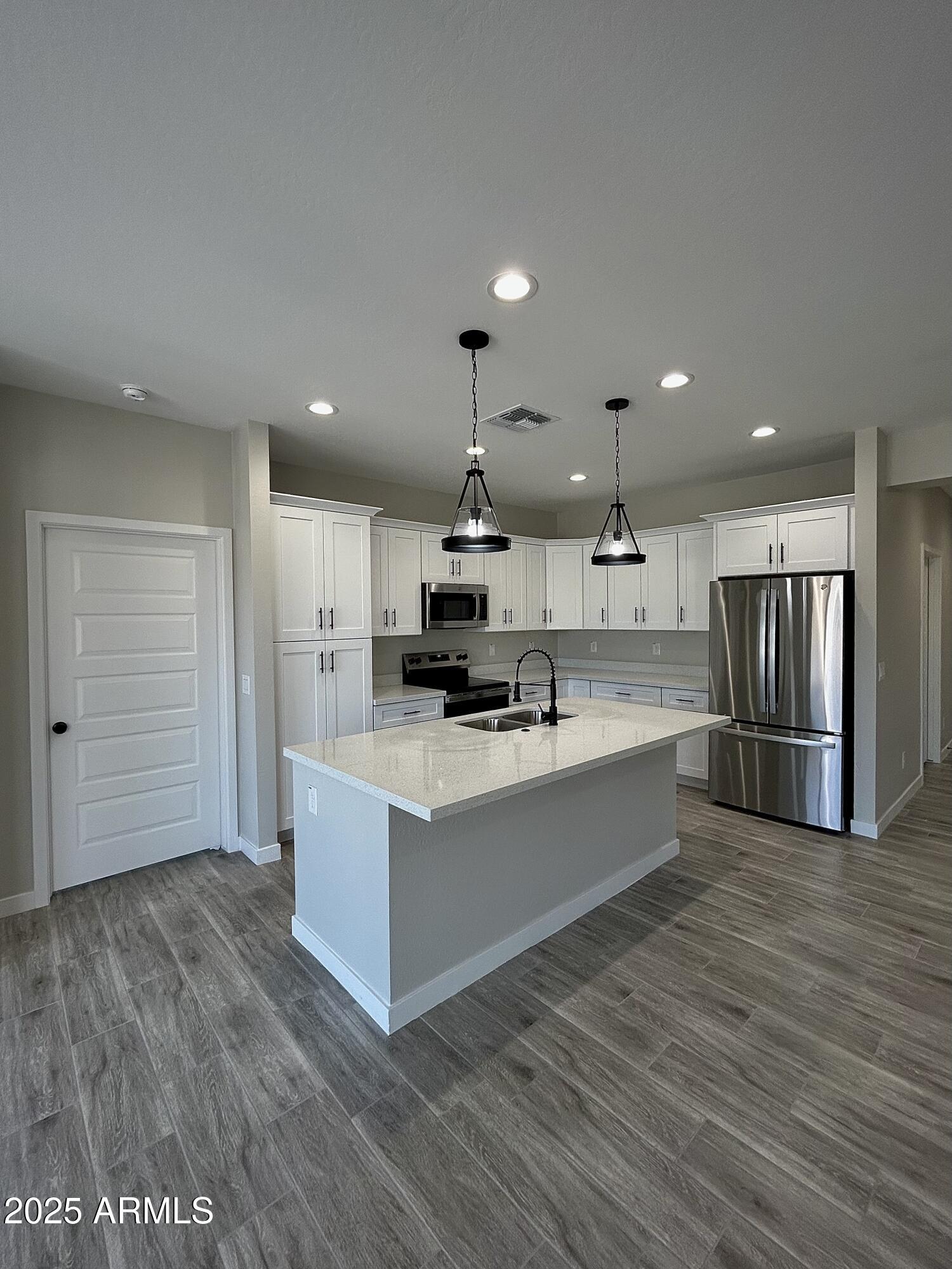 9933 W KEN Drive
