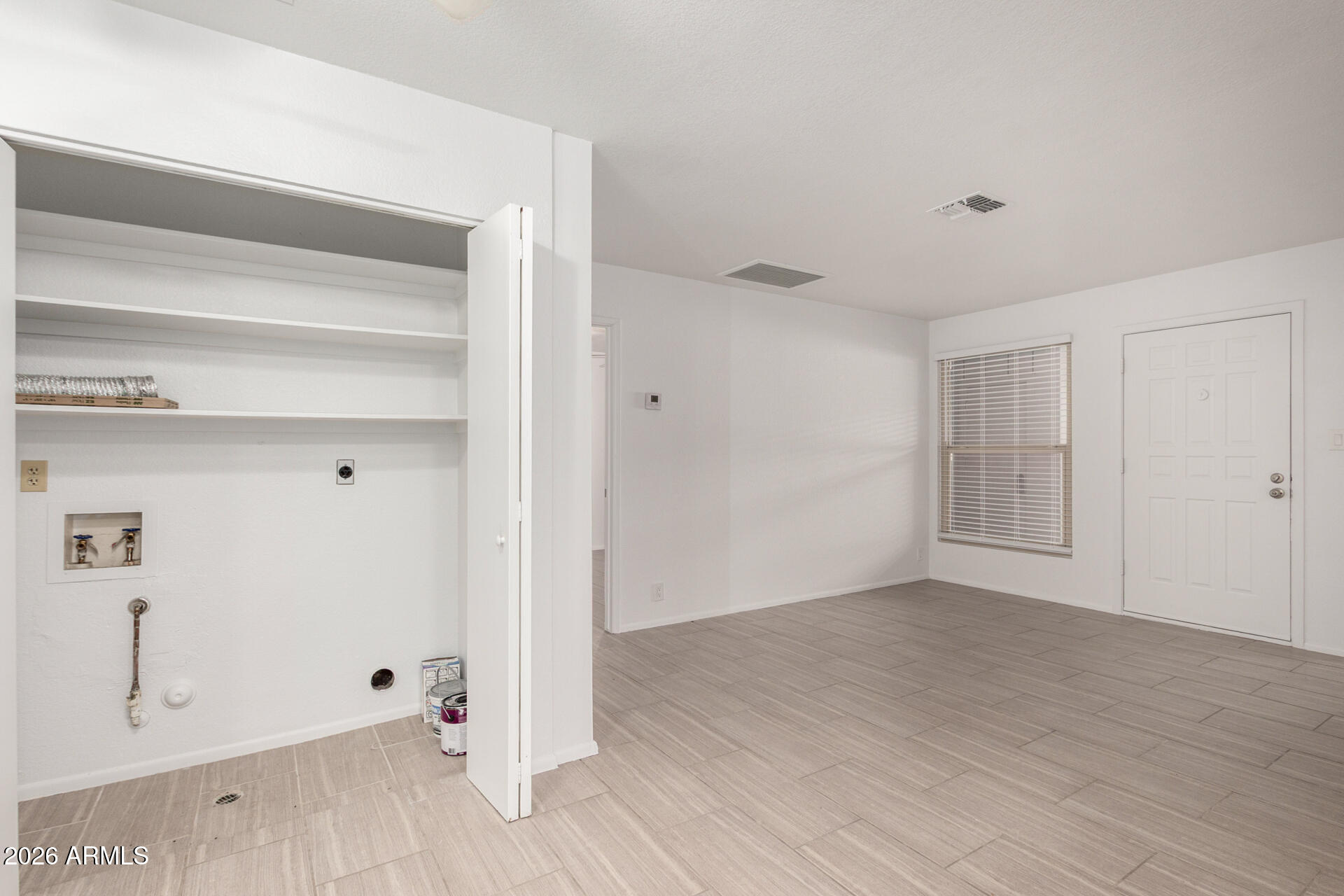 COUNTRY MEADOWS TOWNHOUSES - Residential