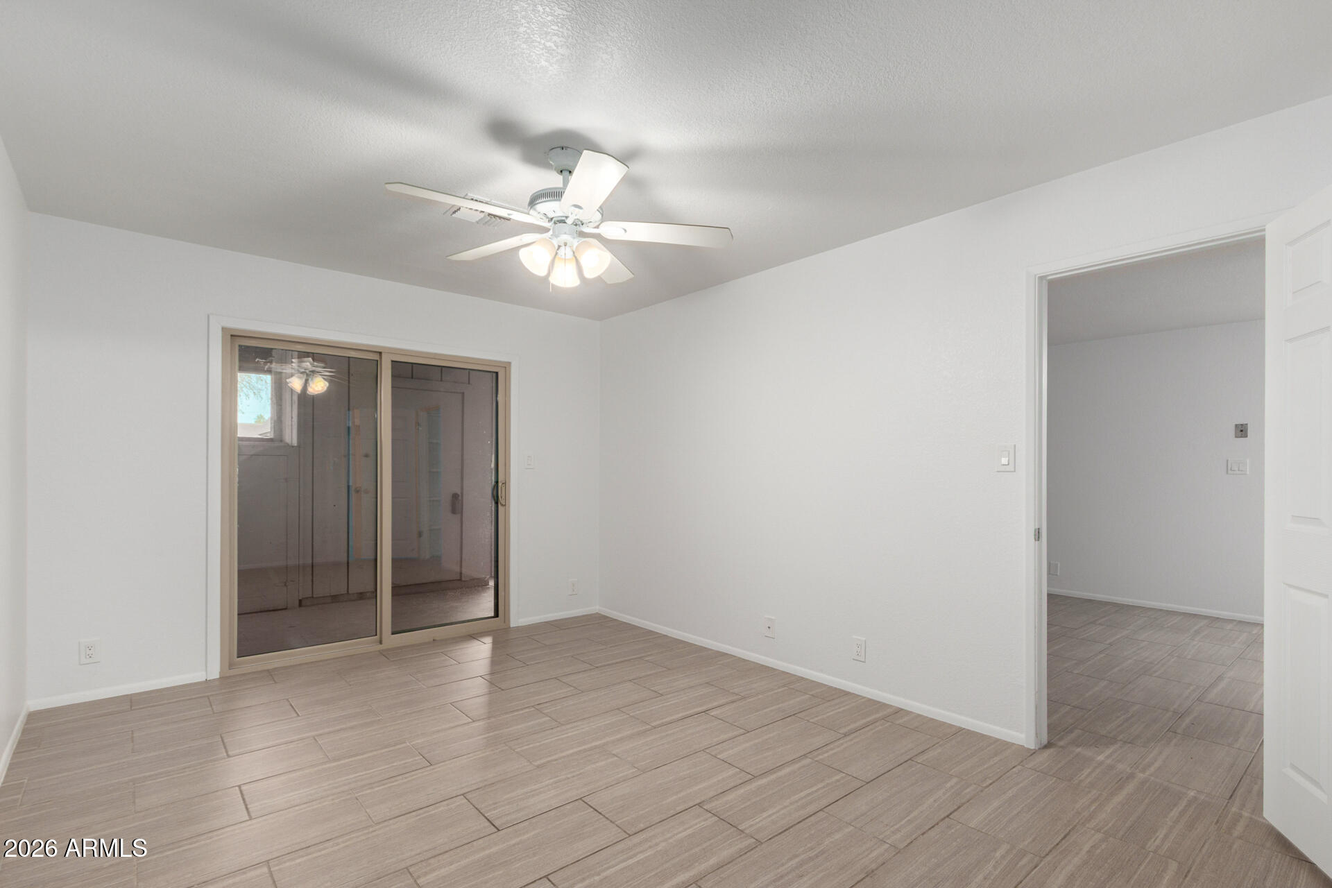 COUNTRY MEADOWS TOWNHOUSES - Residential