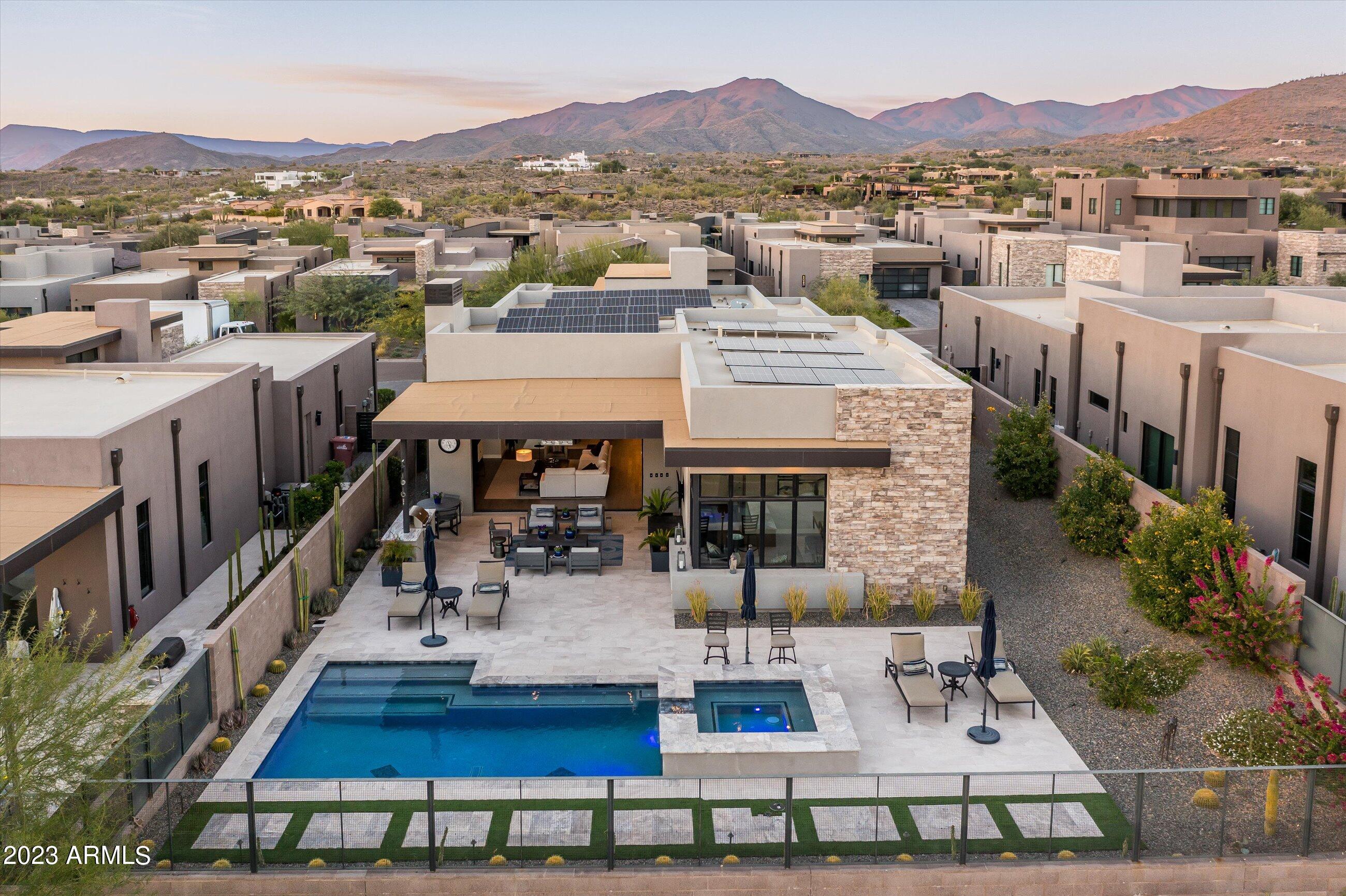 DESERT MOUNTAIN - Residential