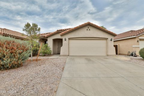 Single Family Residence in Queen Creek AZ 2828 YELLOW PEAK Drive.jpg