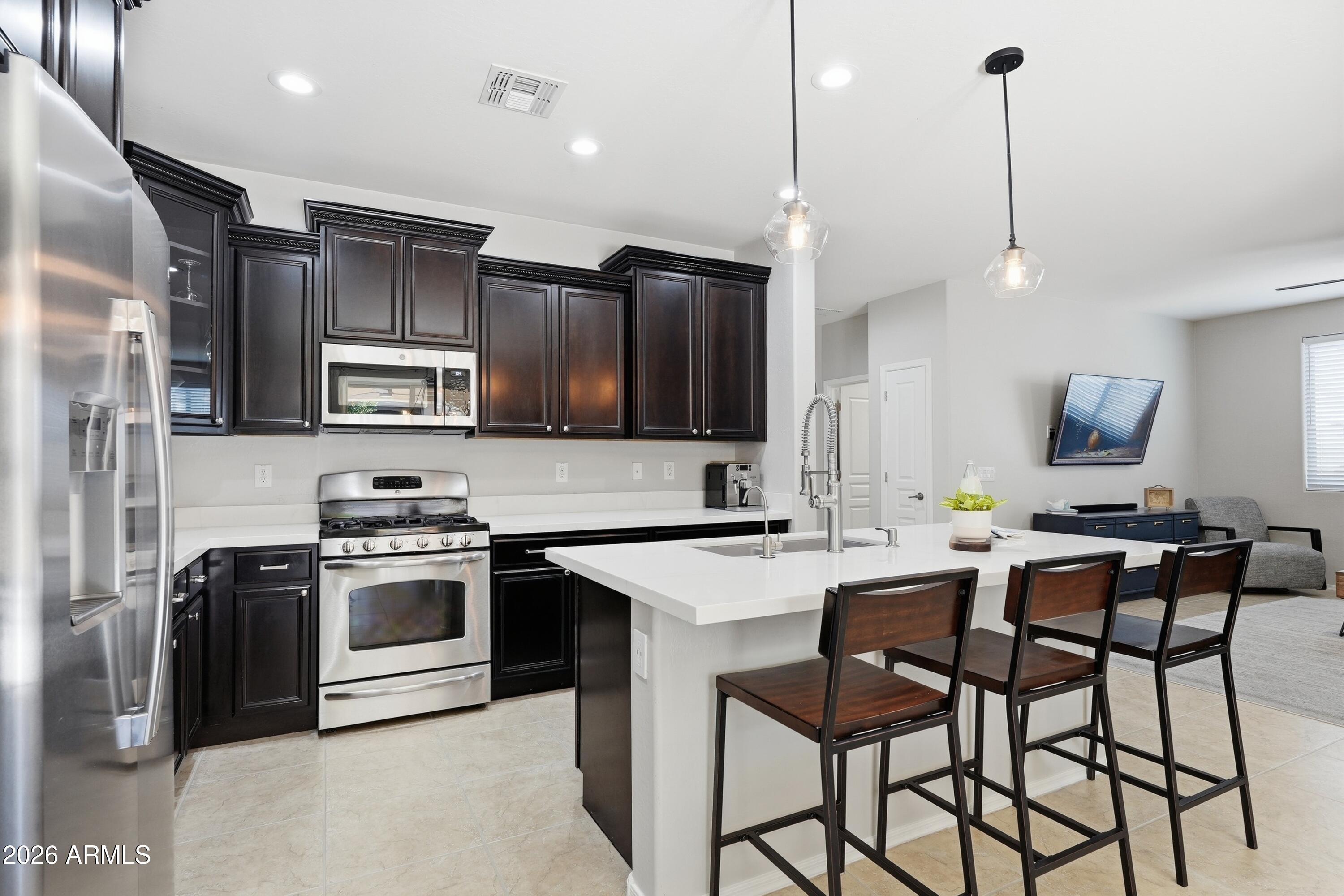 1695 W PELICAN Drive