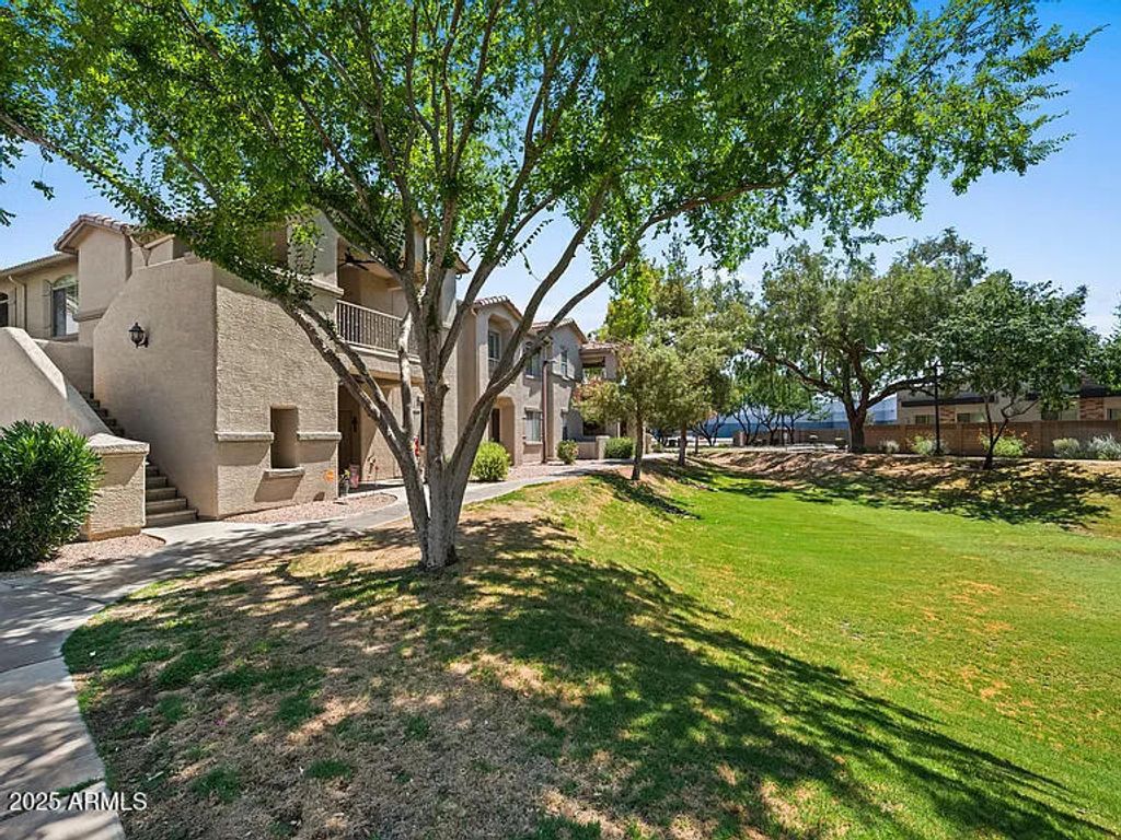 Photo of 2155 N Grace Boulevard #213, Chandler, AZ 85225 (MLS # 6917000)