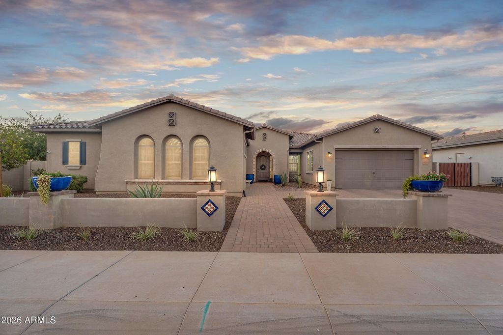 Photo of 1928 E La Costa Drive, Gilbert, AZ 85298 (MLS # 6966936)