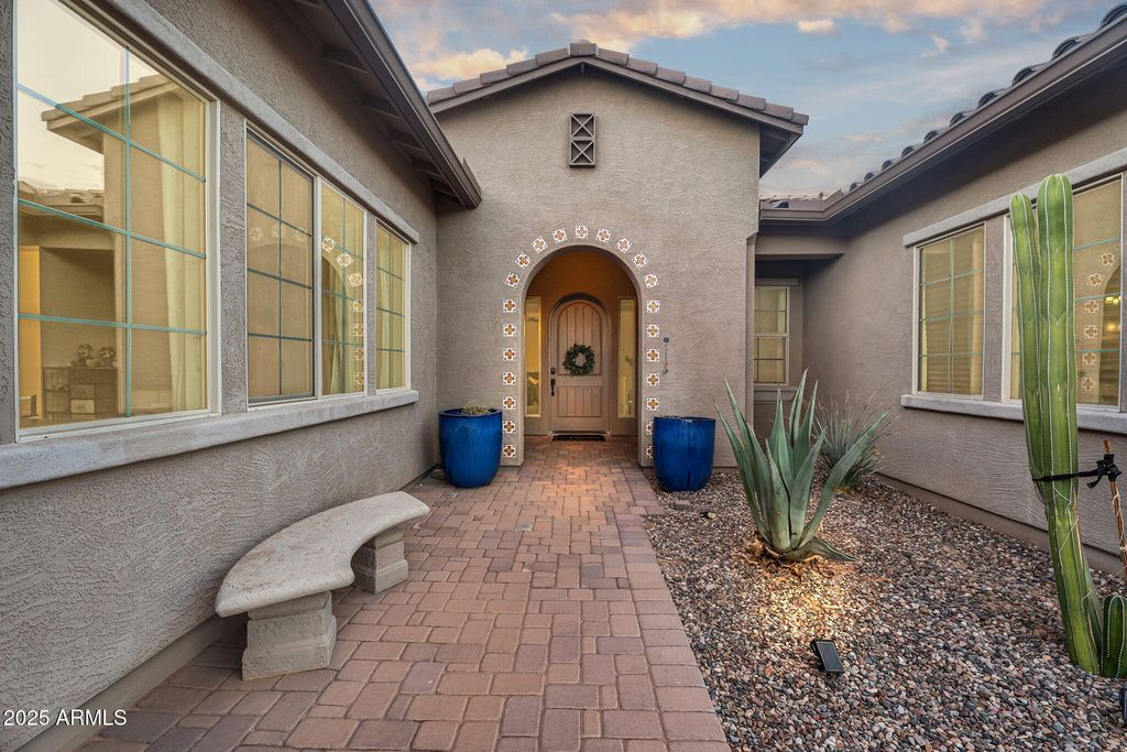 Photo of 1928 E La Costa Drive, Gilbert, AZ 85298 (MLS # 6966936)