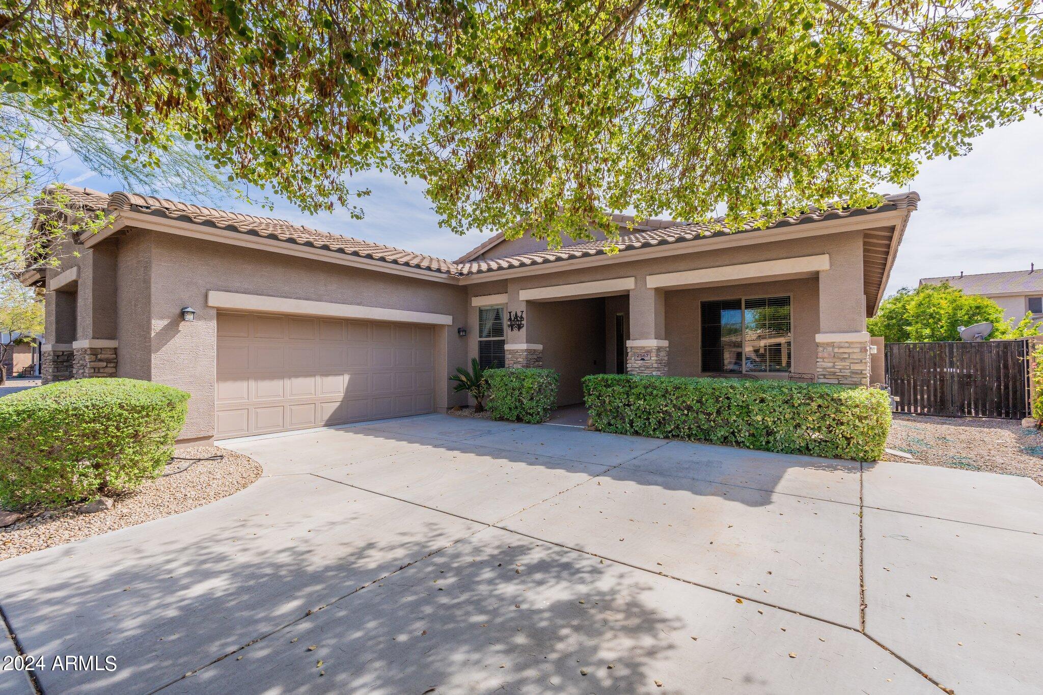 2567 E SAN ISIDO Trail
