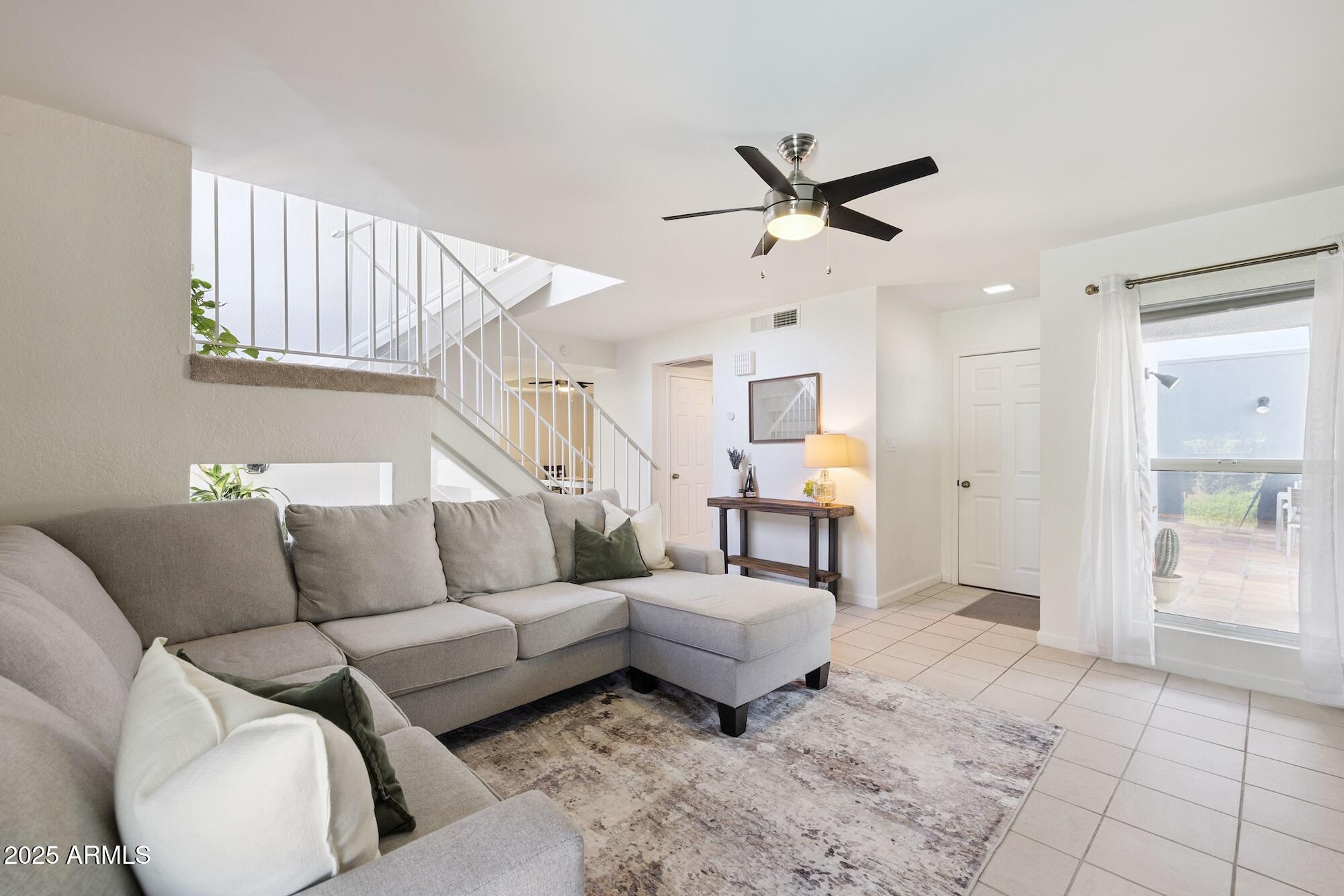 2 W GEORGIA Avenue 12