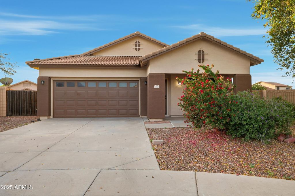 Photo of 1 N 124th Drive, Avondale, AZ 85323 (MLS # 6962244)