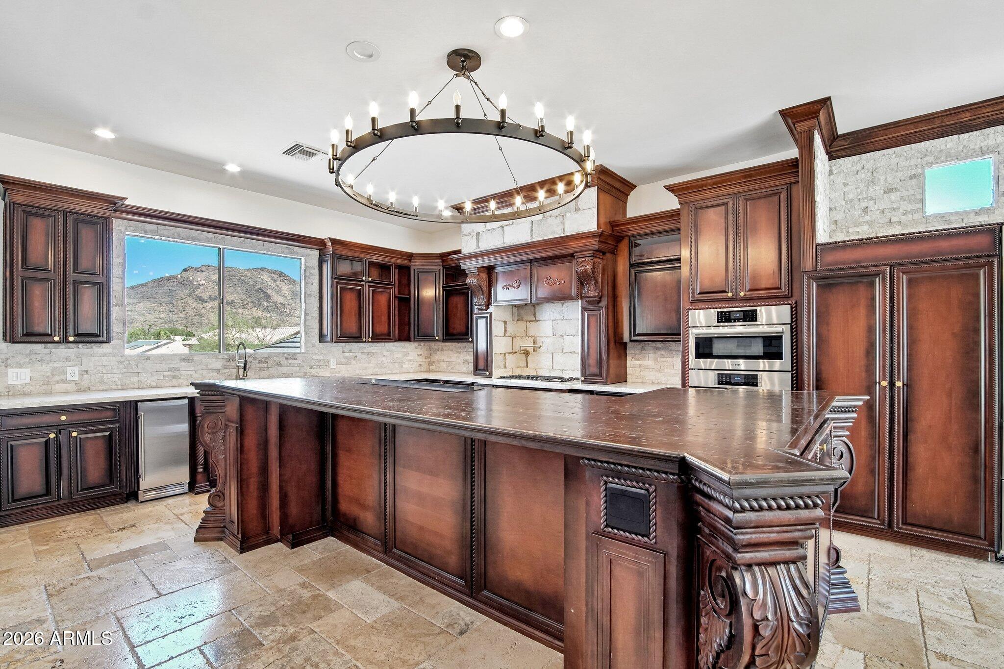 6132 W ALAMEDA Road