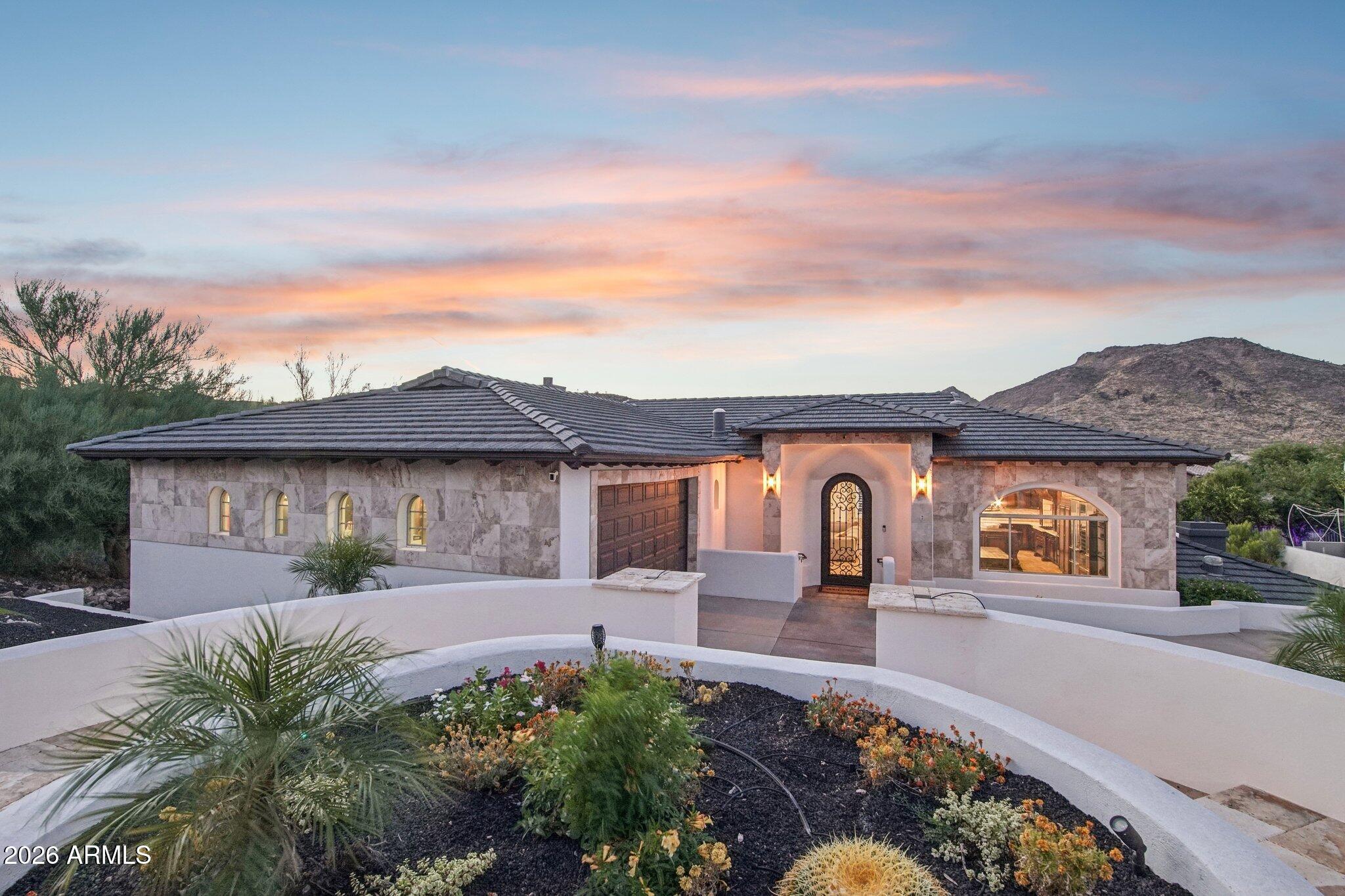 6132 W ALAMEDA Road