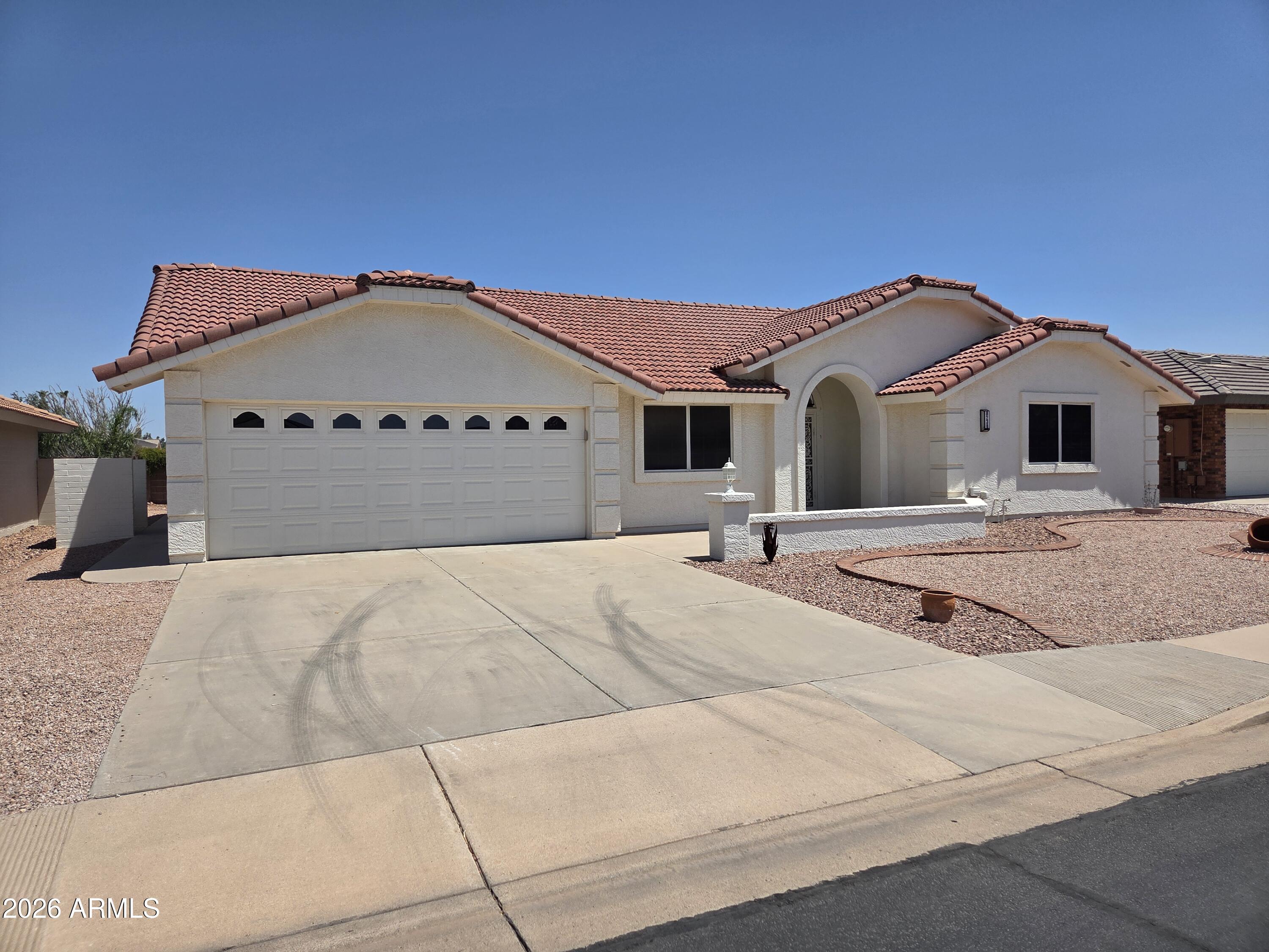 8238 E NAVARRO Avenue