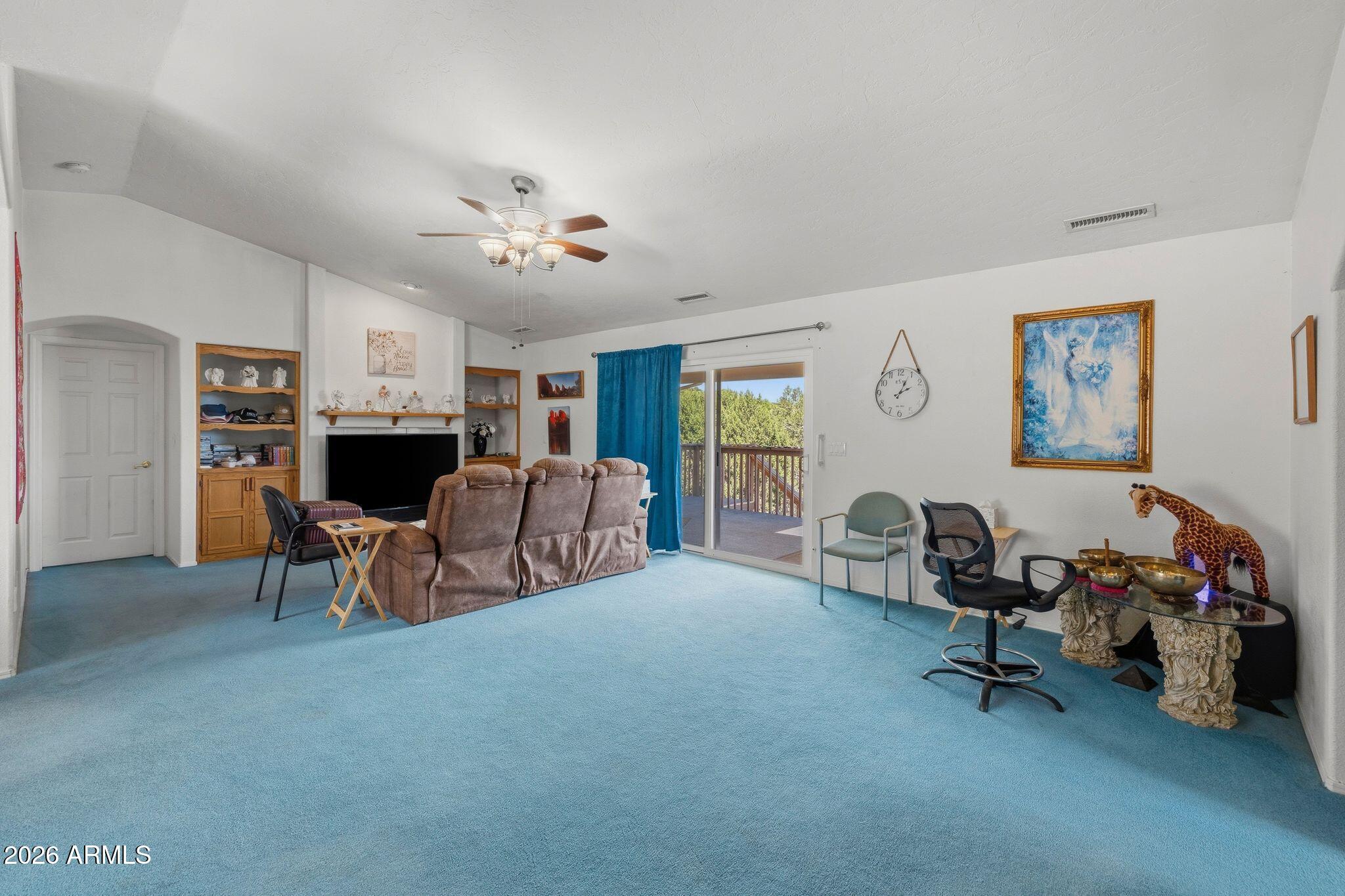 1357 N RUSTLERS ROOST --