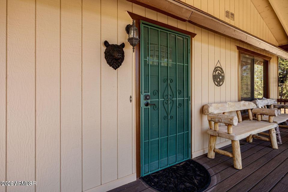 6239 LOGGERS Lane