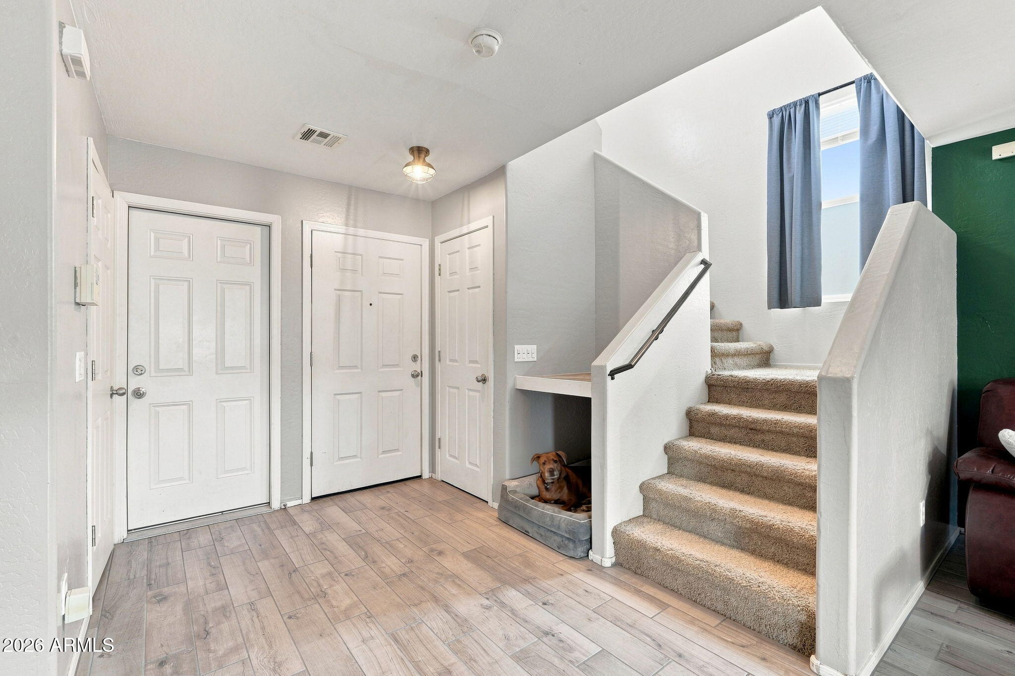 1611 W WILSON Avenue