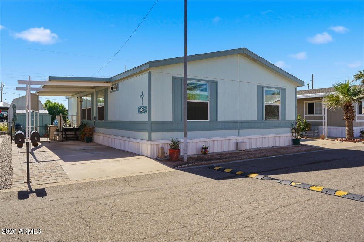 2121 N CENTER Street 5
